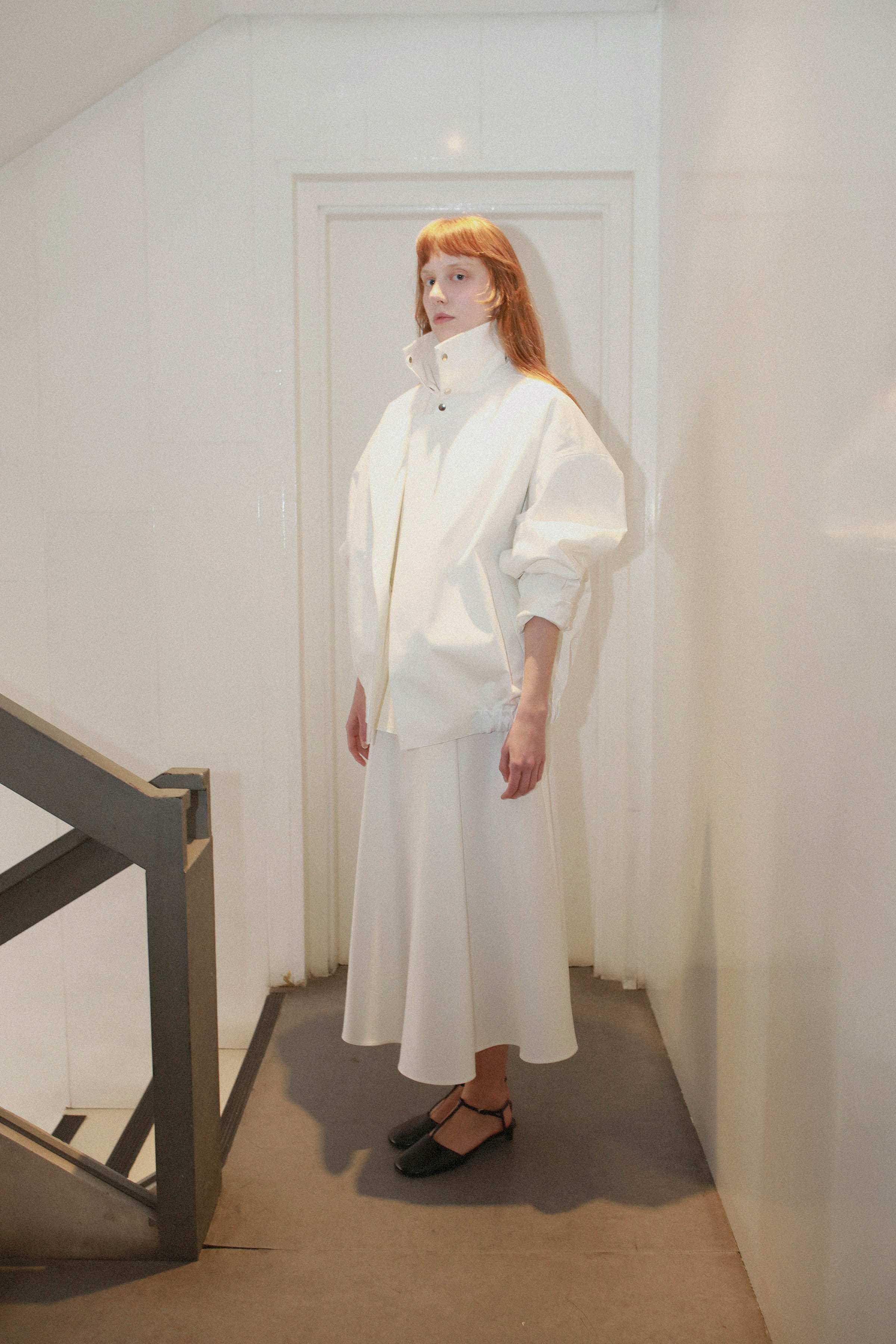 JACKET WITH DETACHABLE COLLAR