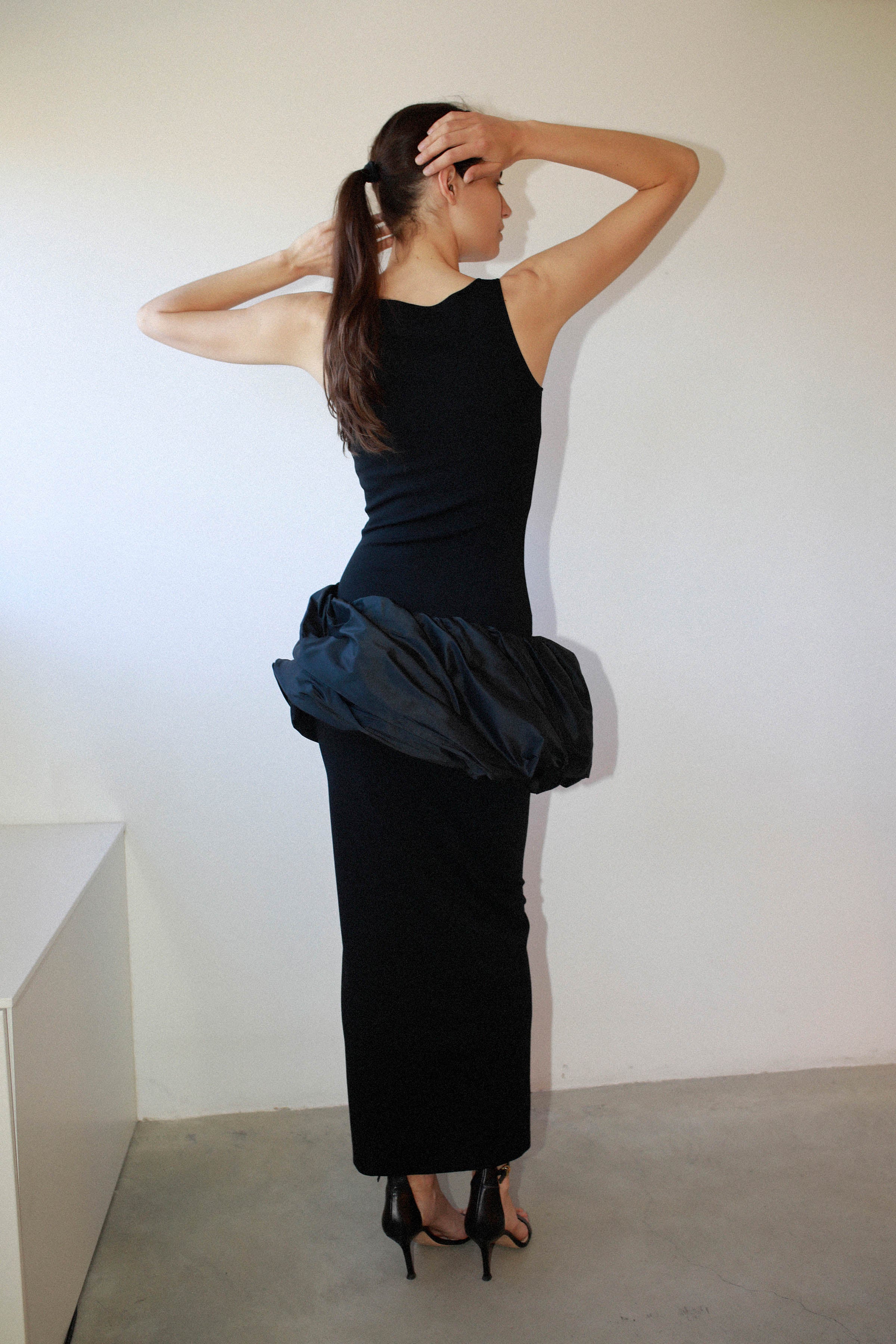 UNIQUE MODULAR PIECE in black silk