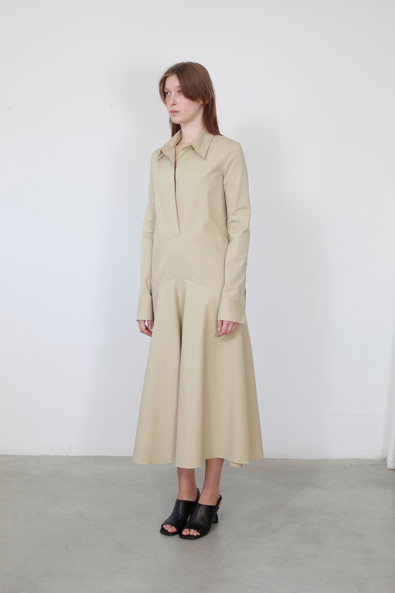 BEIGE LOW WAIST SHIRT DRESS