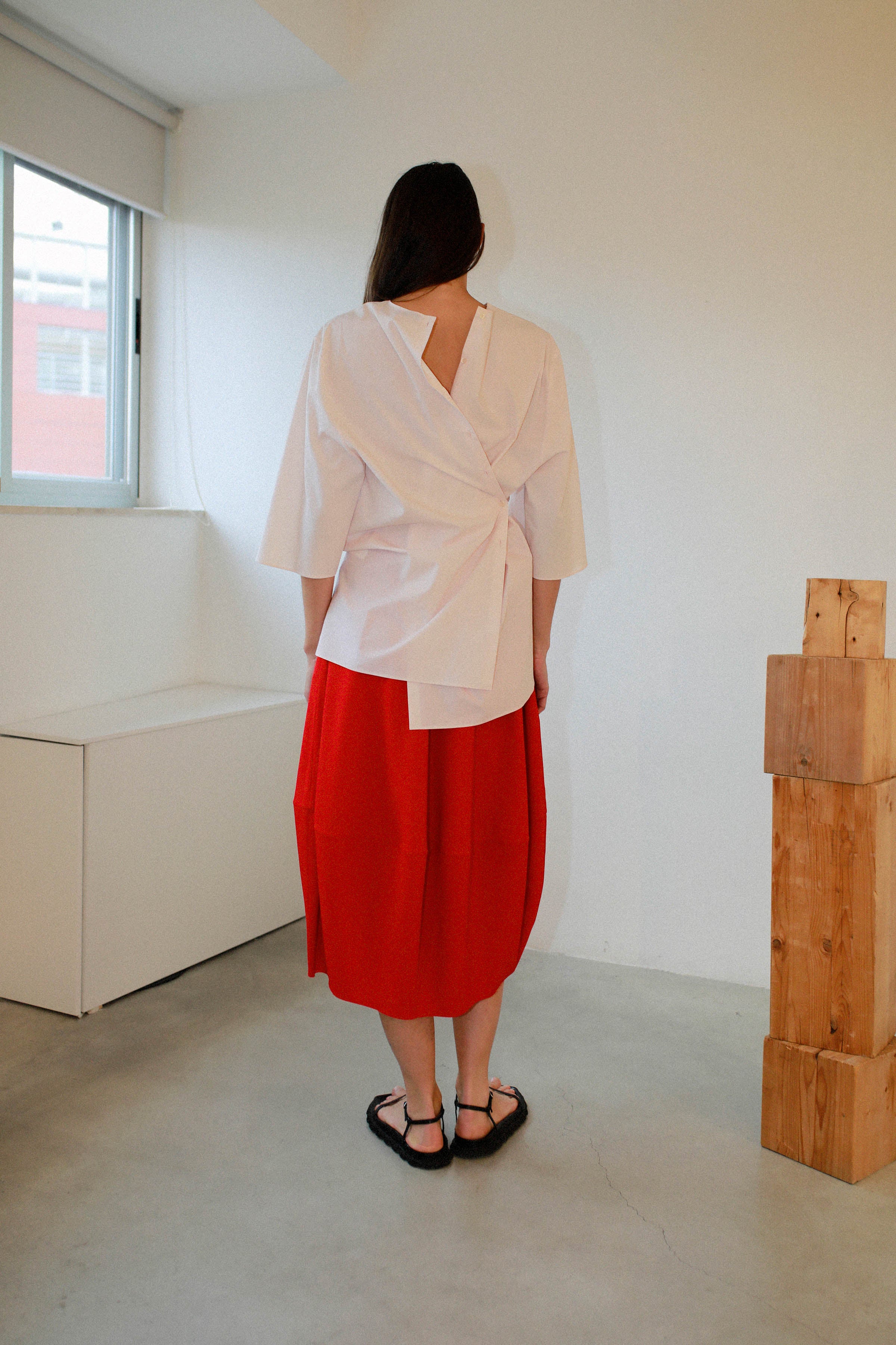 MULTIPOSITION BLOUSE