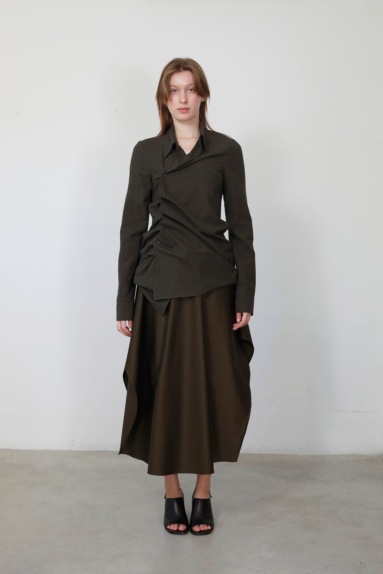 KHAKI VOLUME SKIRT