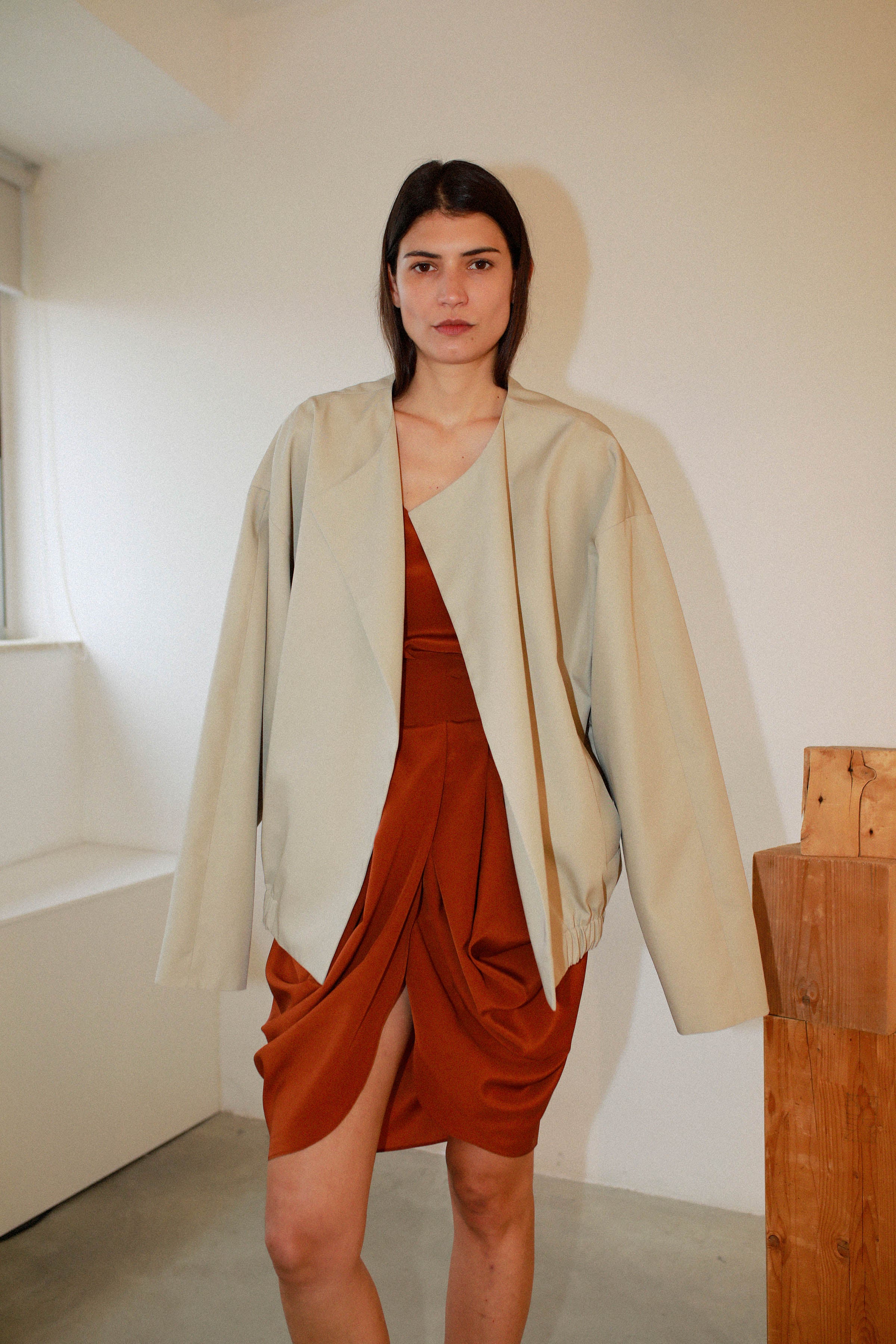 JACKET WITH DETACHABLE COLLAR