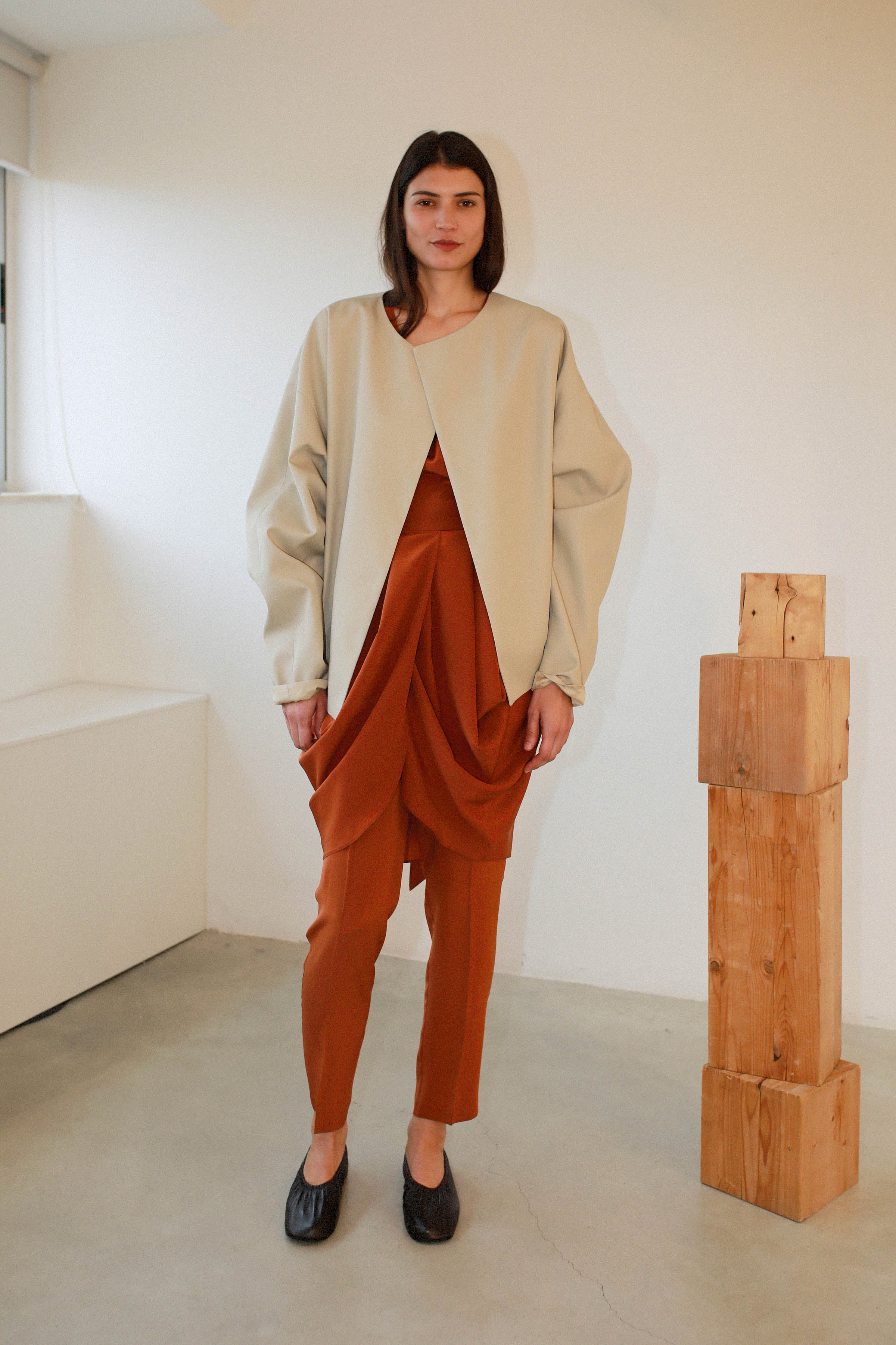 JACKET WITH DETACHABLE COLLAR