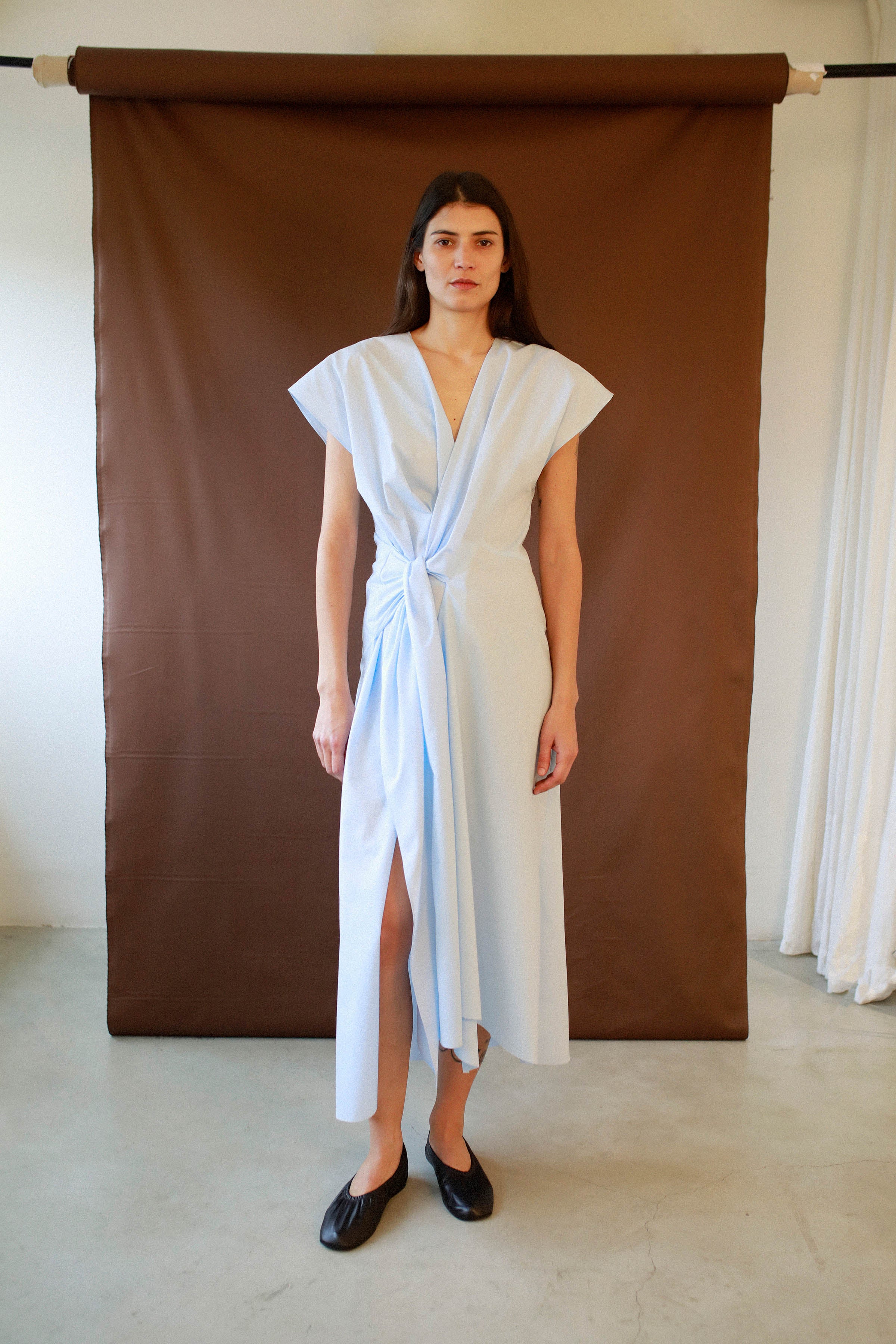 VESTIDO NUDO LARGO