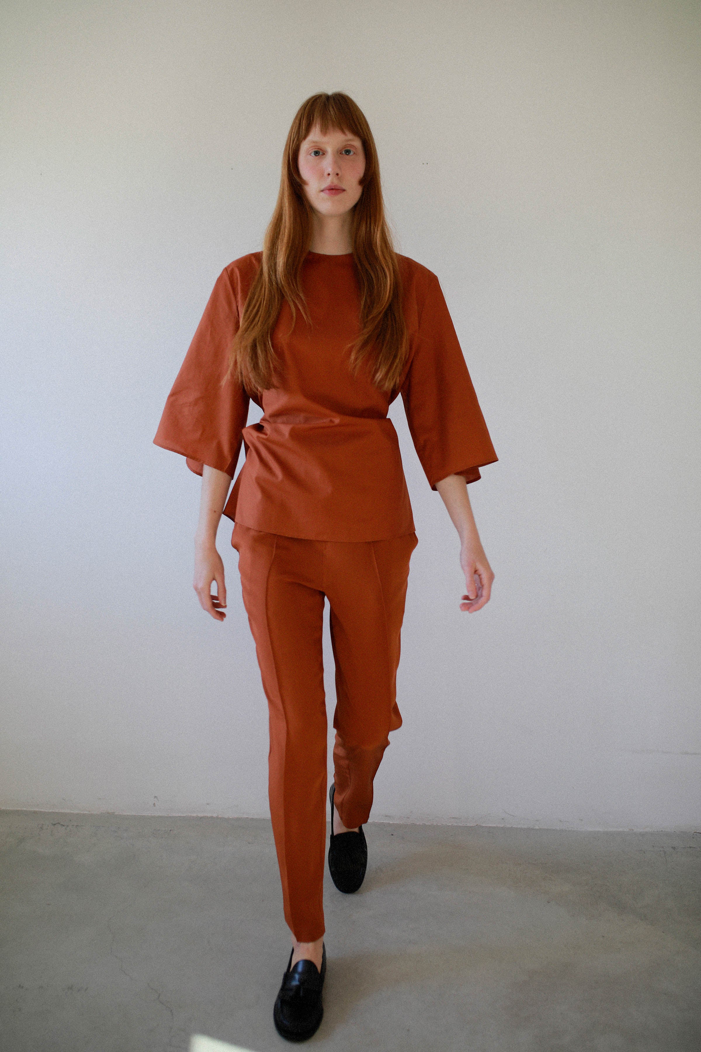 PANTALON DE SEDA TERRACOTA