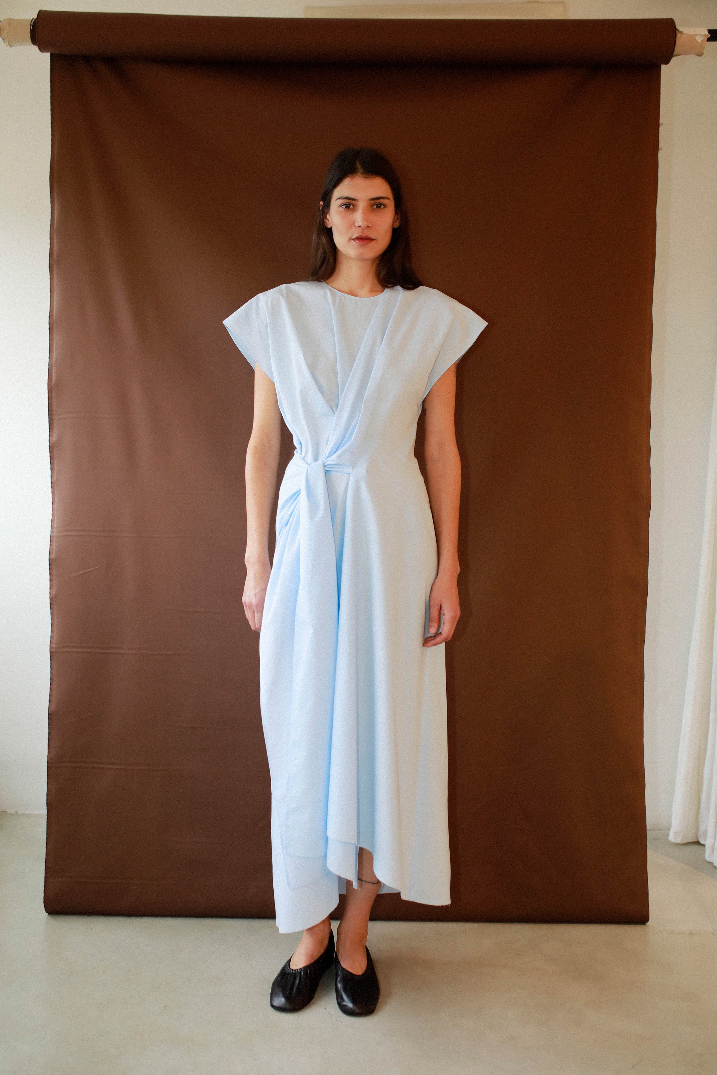 VESTIDO NUDO LARGO