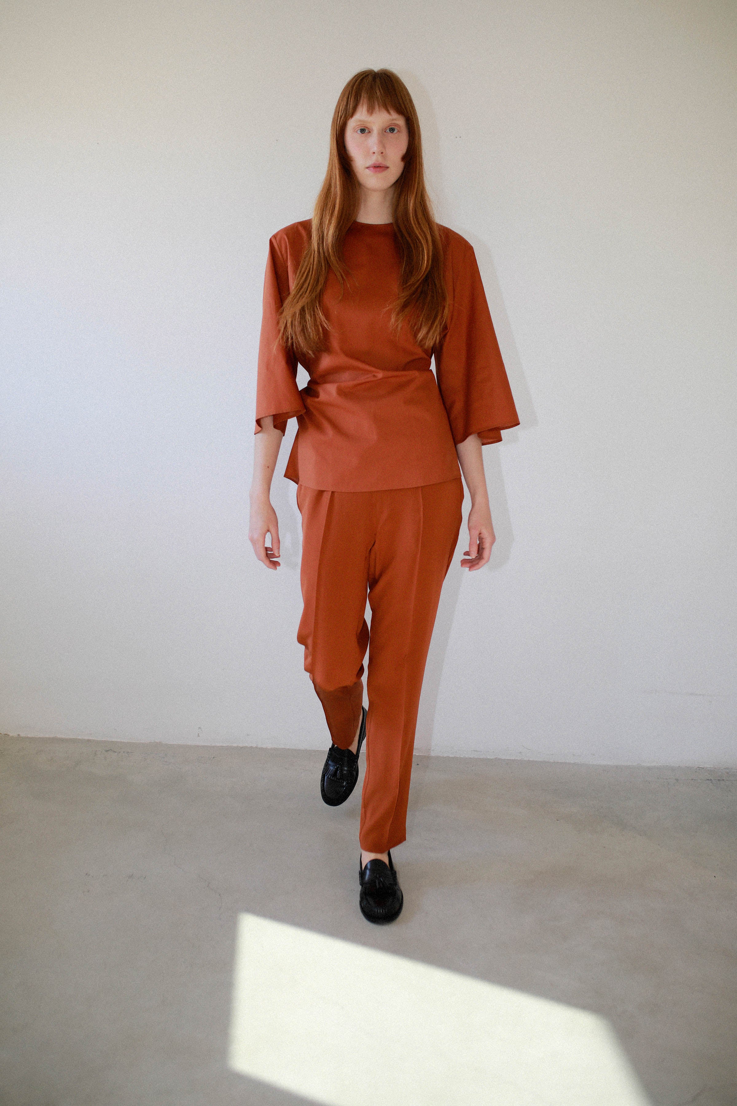 PANTALON DE SEDA TERRACOTA