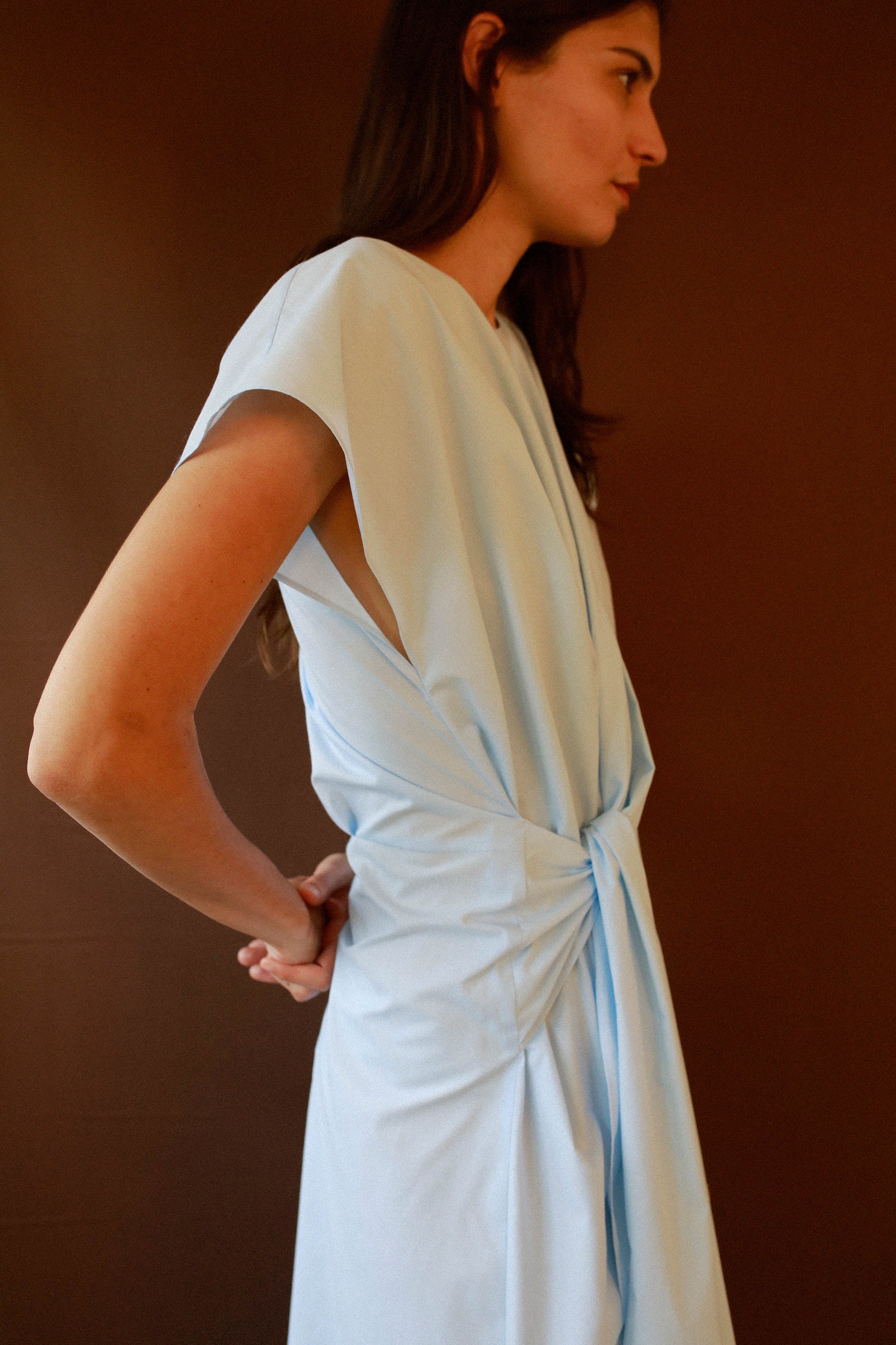 VESTIDO NUDO LARGO