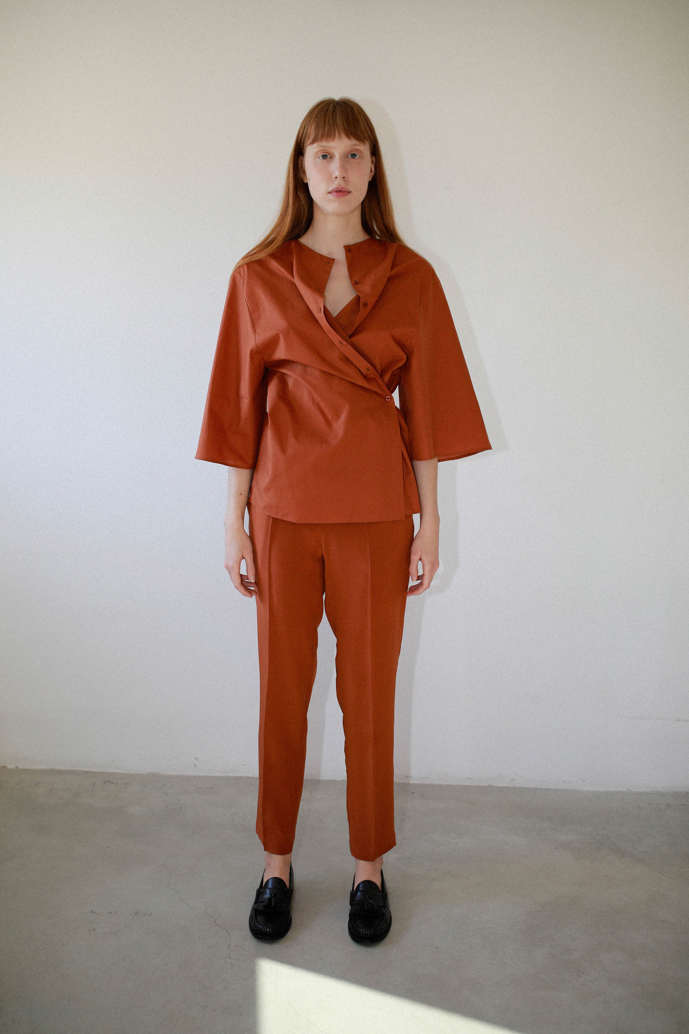 PANTALON DE SEDA TERRACOTA