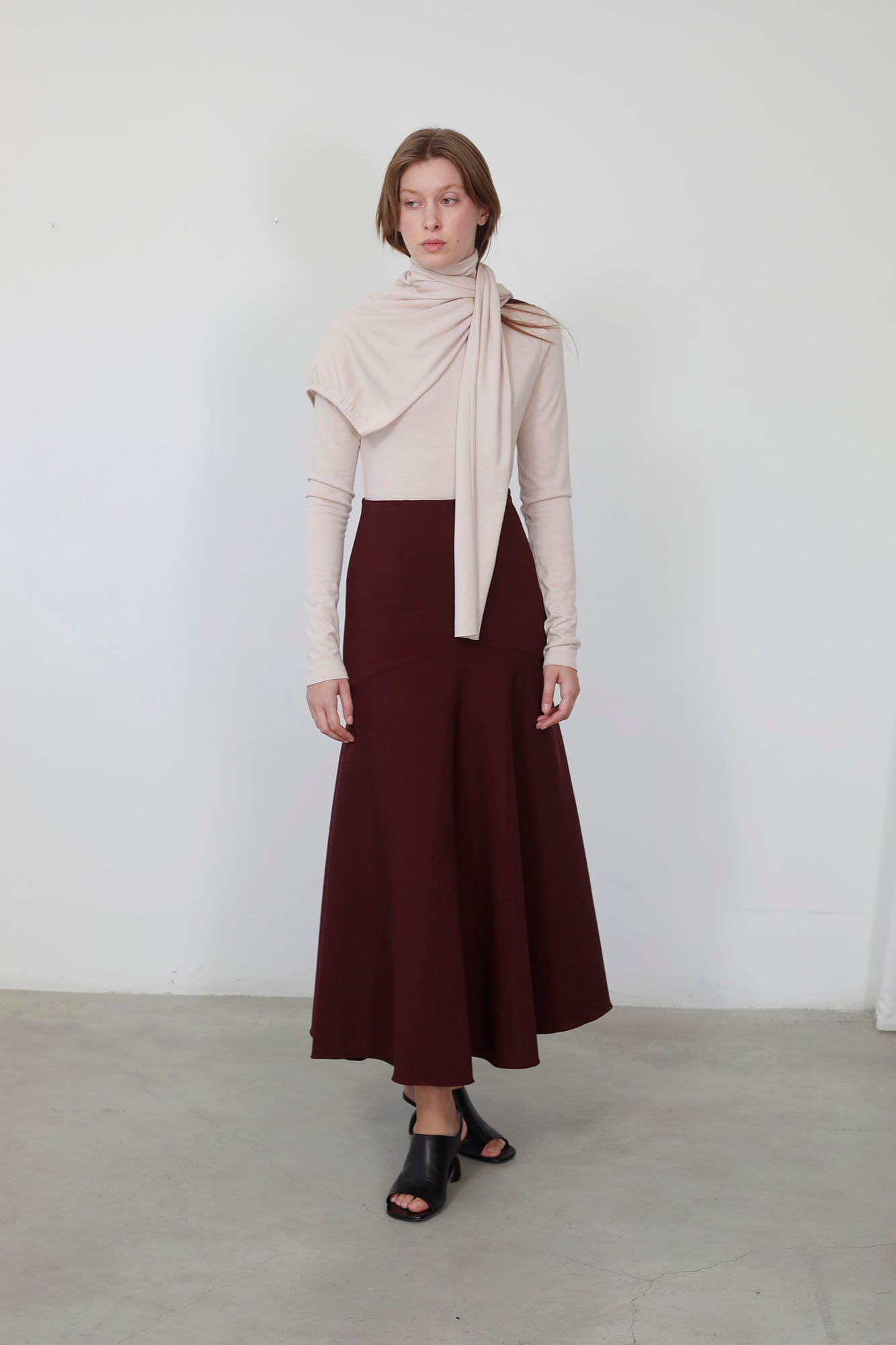 BURGUNDY WOOL YOKE SKIRT