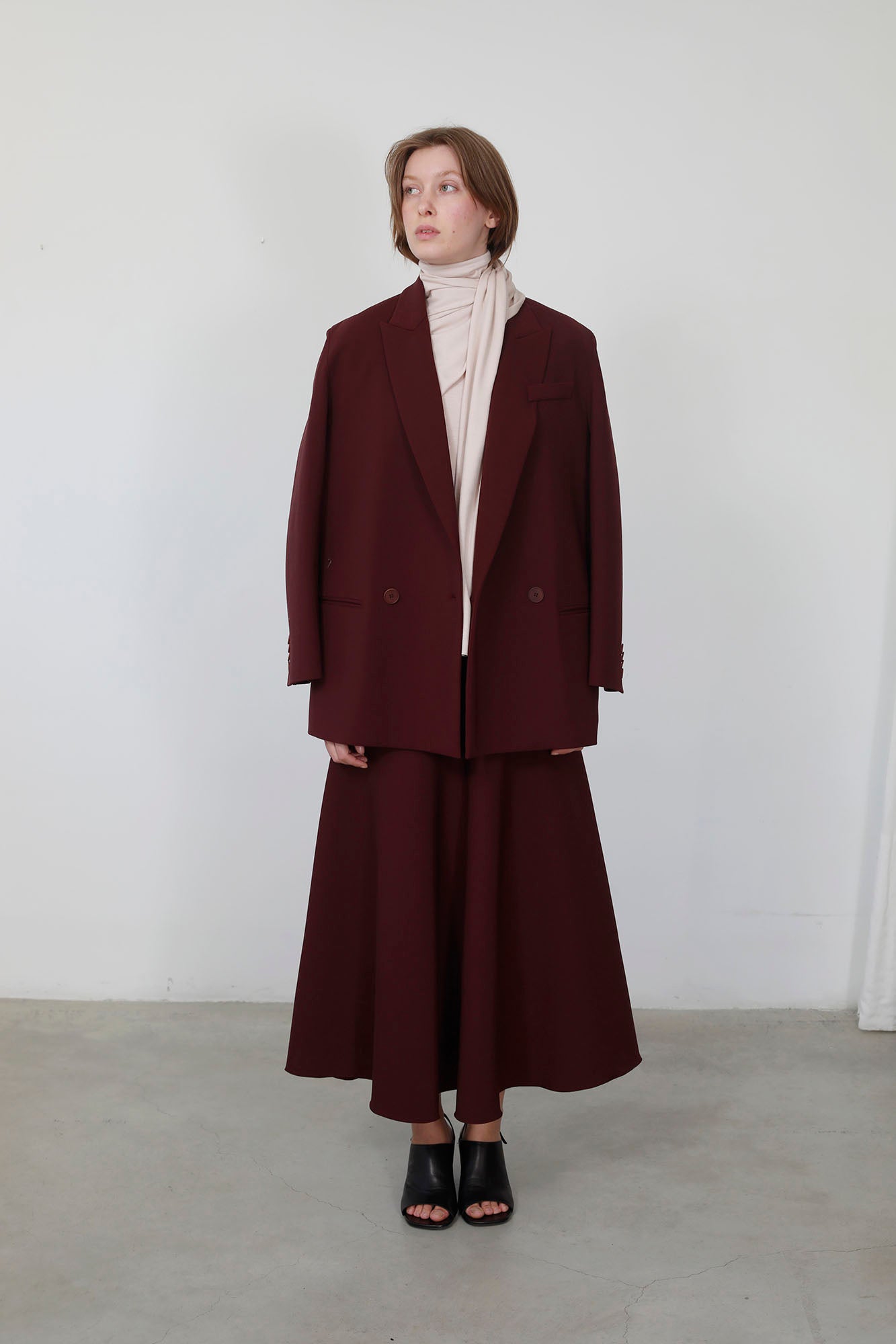 BURGUNDY WOOL YOKE SKIRT