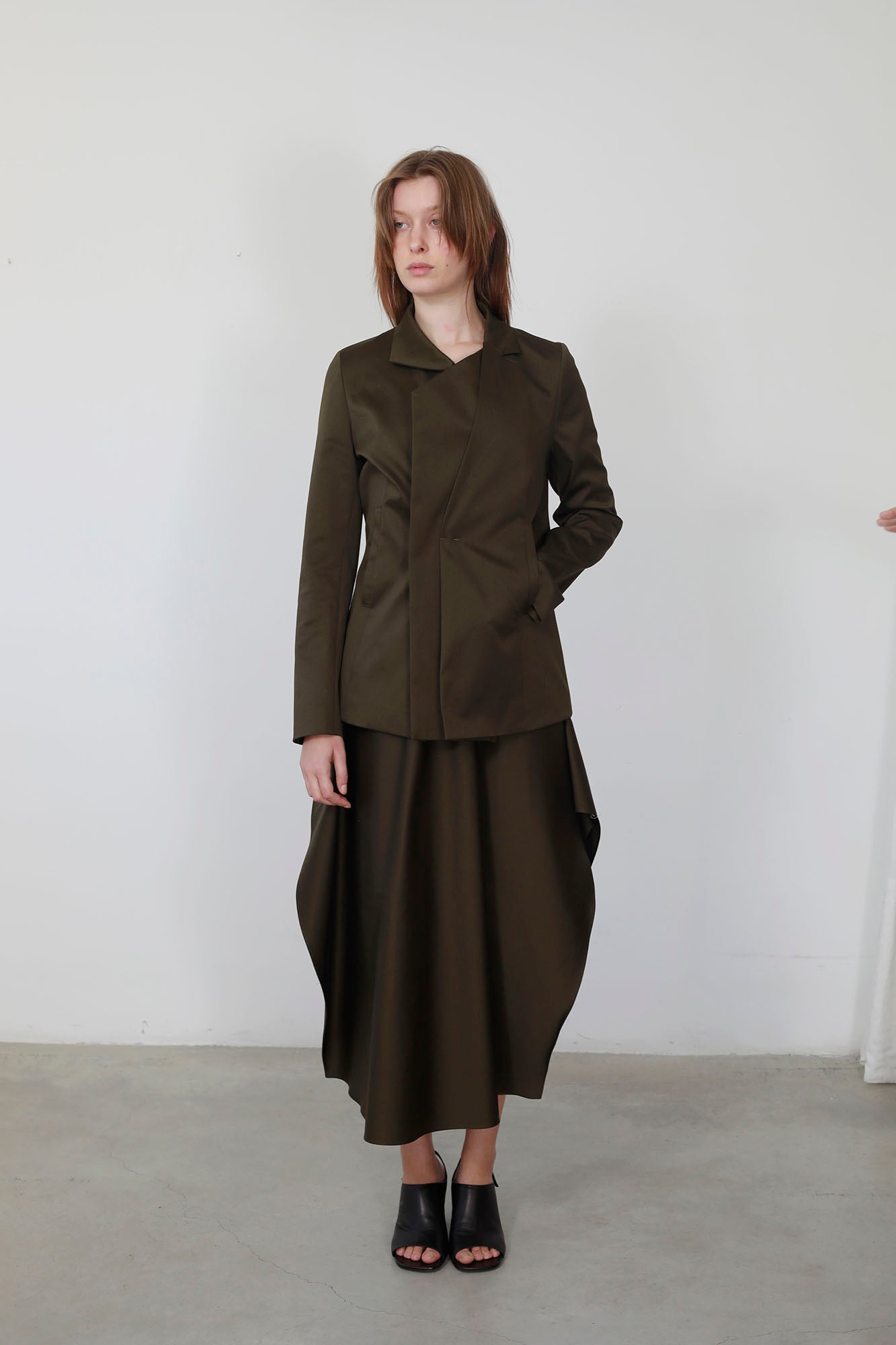 KHAKI SHORT ASYMMETRIC JACKET