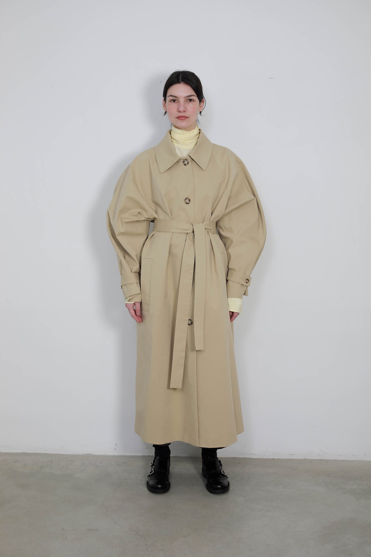 OVERSIZE TRENCH COAT WITH RANGLAN SLEEVE, BLACK COLOR