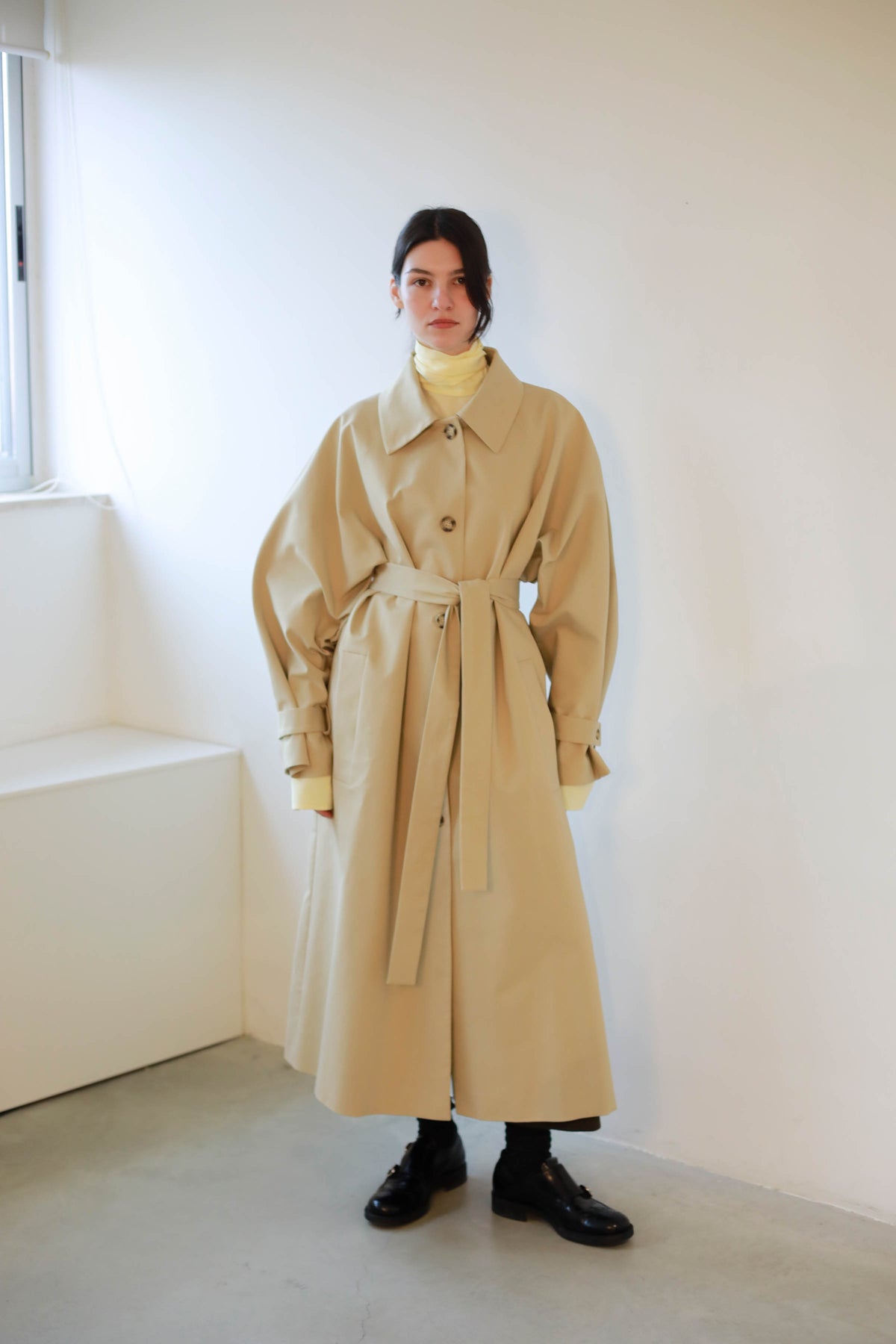 OVERSIZE TRENCH COAT WITH RANGLAN SLEEVE, BLACK COLOR