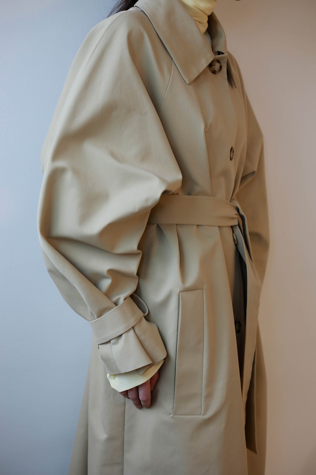OVERSIZE TRENCH COAT WITH RANGLAN SLEEVE, BLACK COLOR