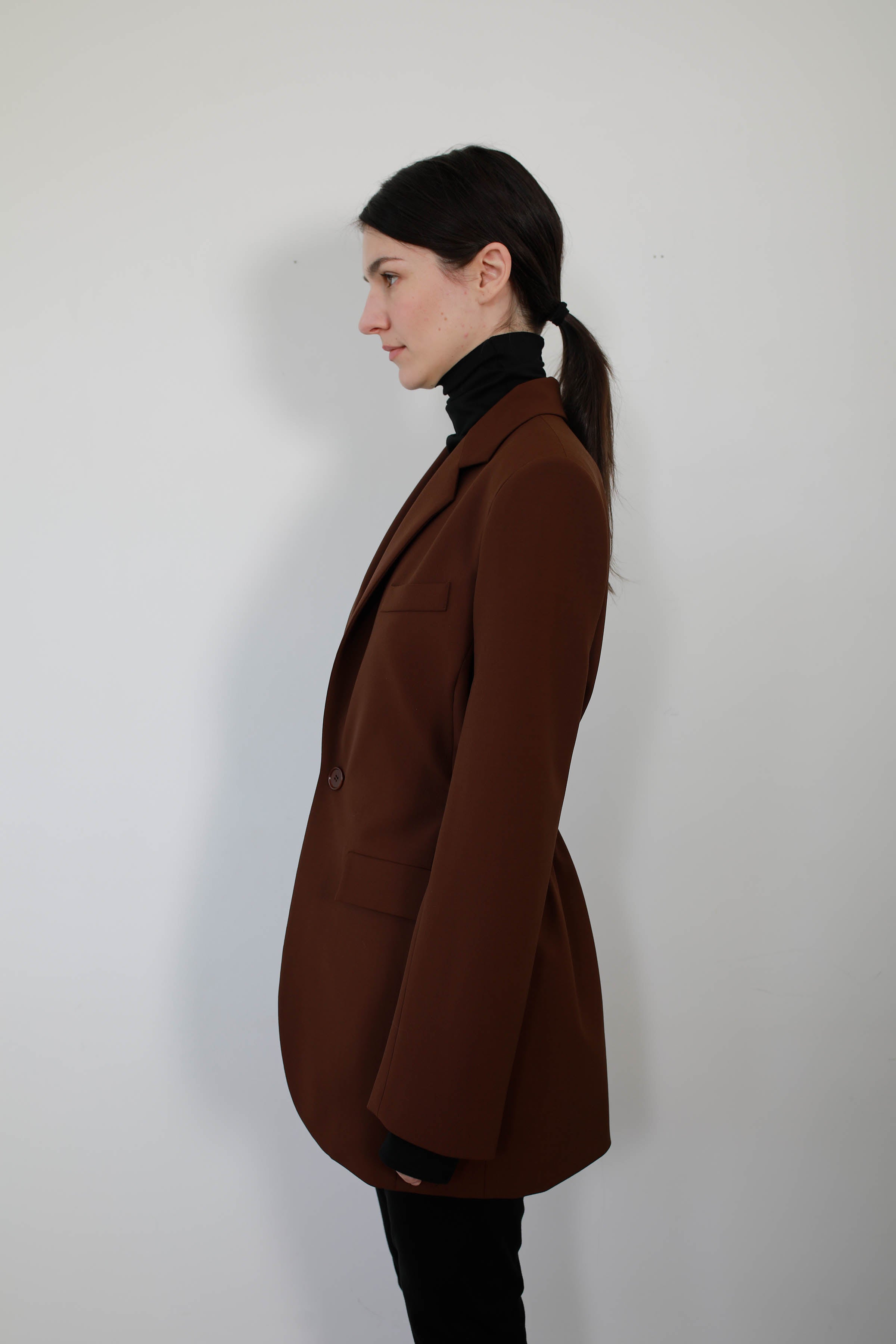 CHAQUETA SASTRE LANA CON GOMA EN CINTURA