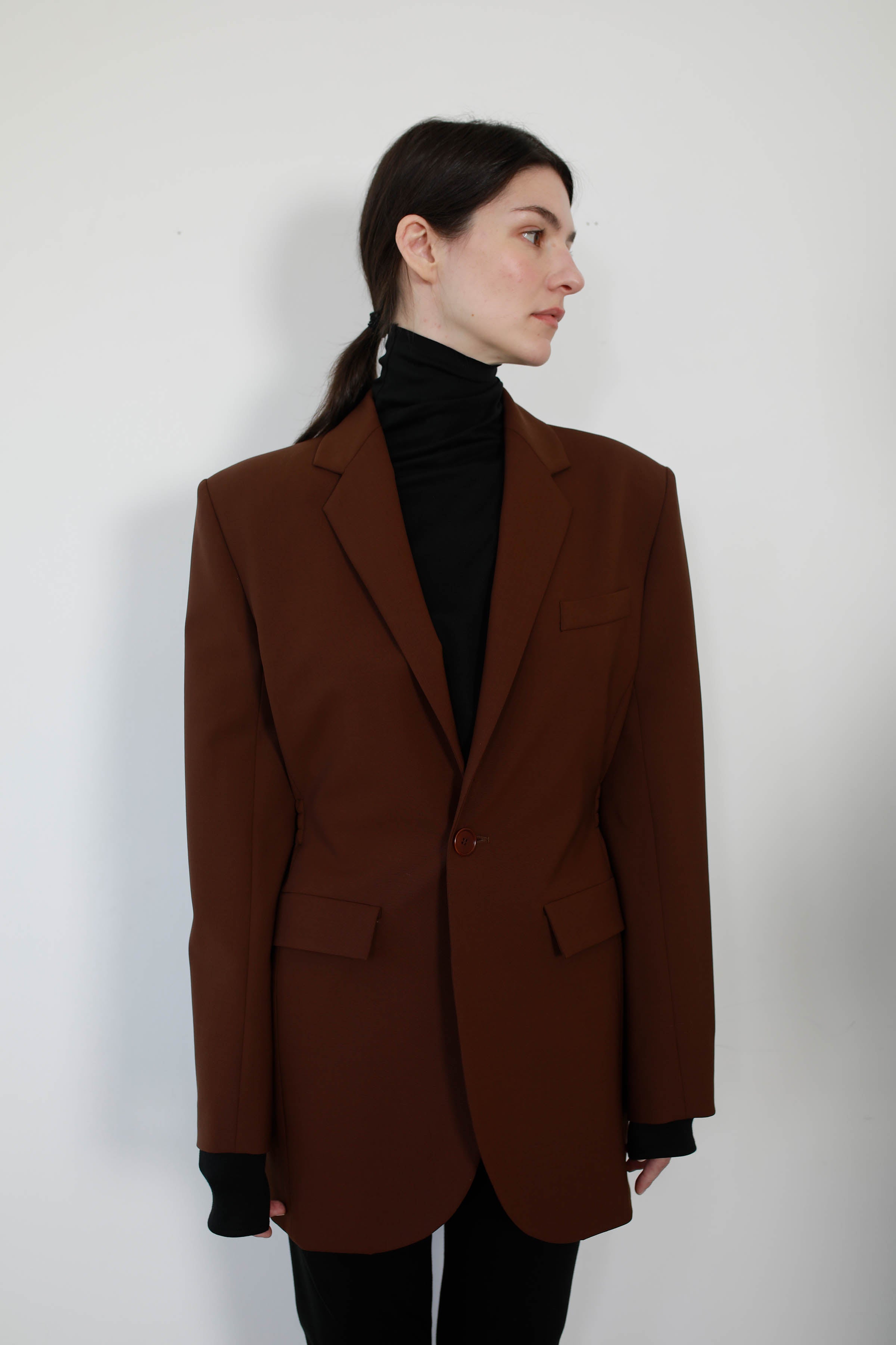 CHAQUETA SASTRE LANA CON GOMA EN CINTURA