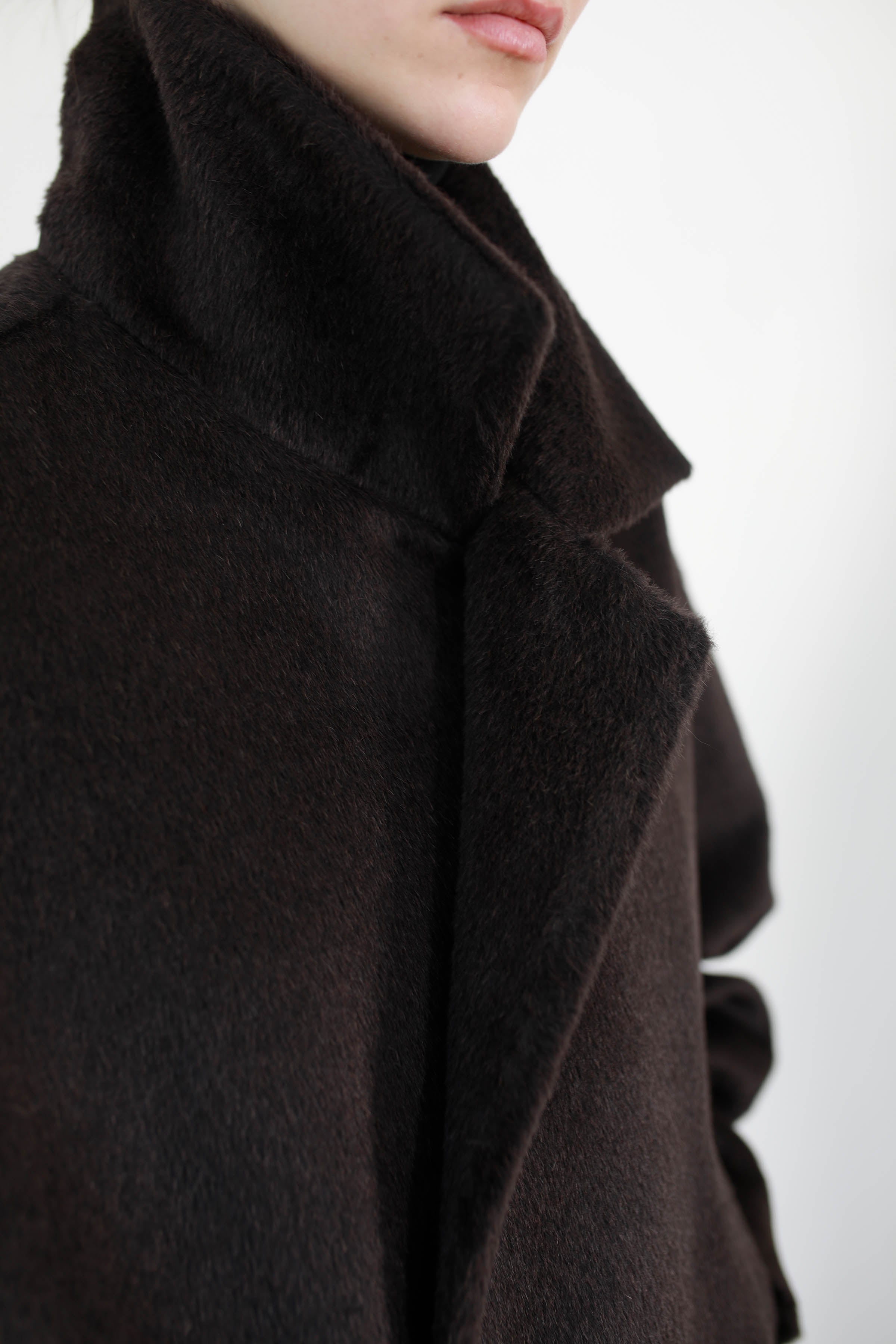 CHAQUETÓN AMPLIO BABY ALPACA DARK BROWN