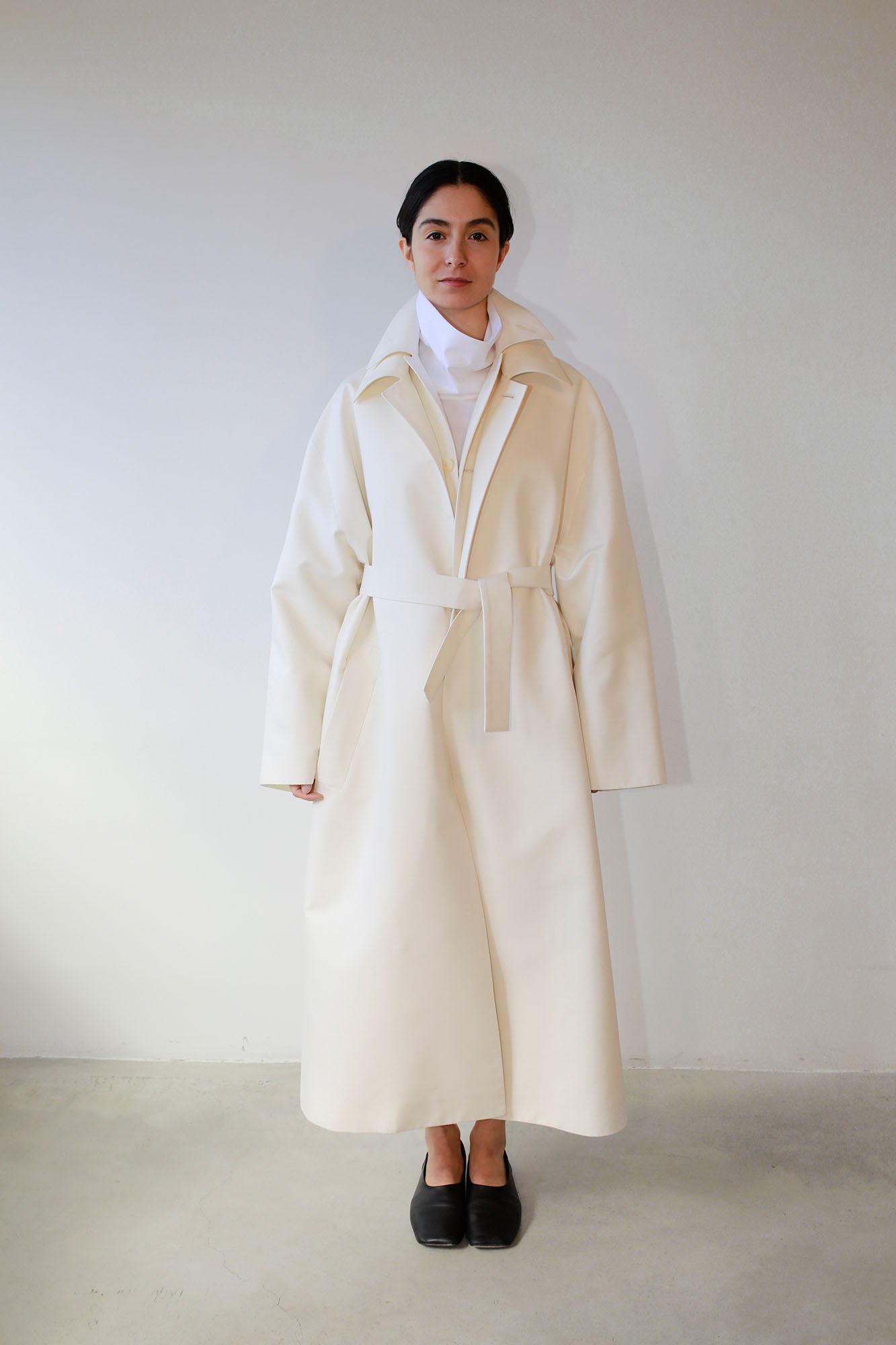 TRENCH COAT WITH DETACHABLE DOUBLE COLLAR