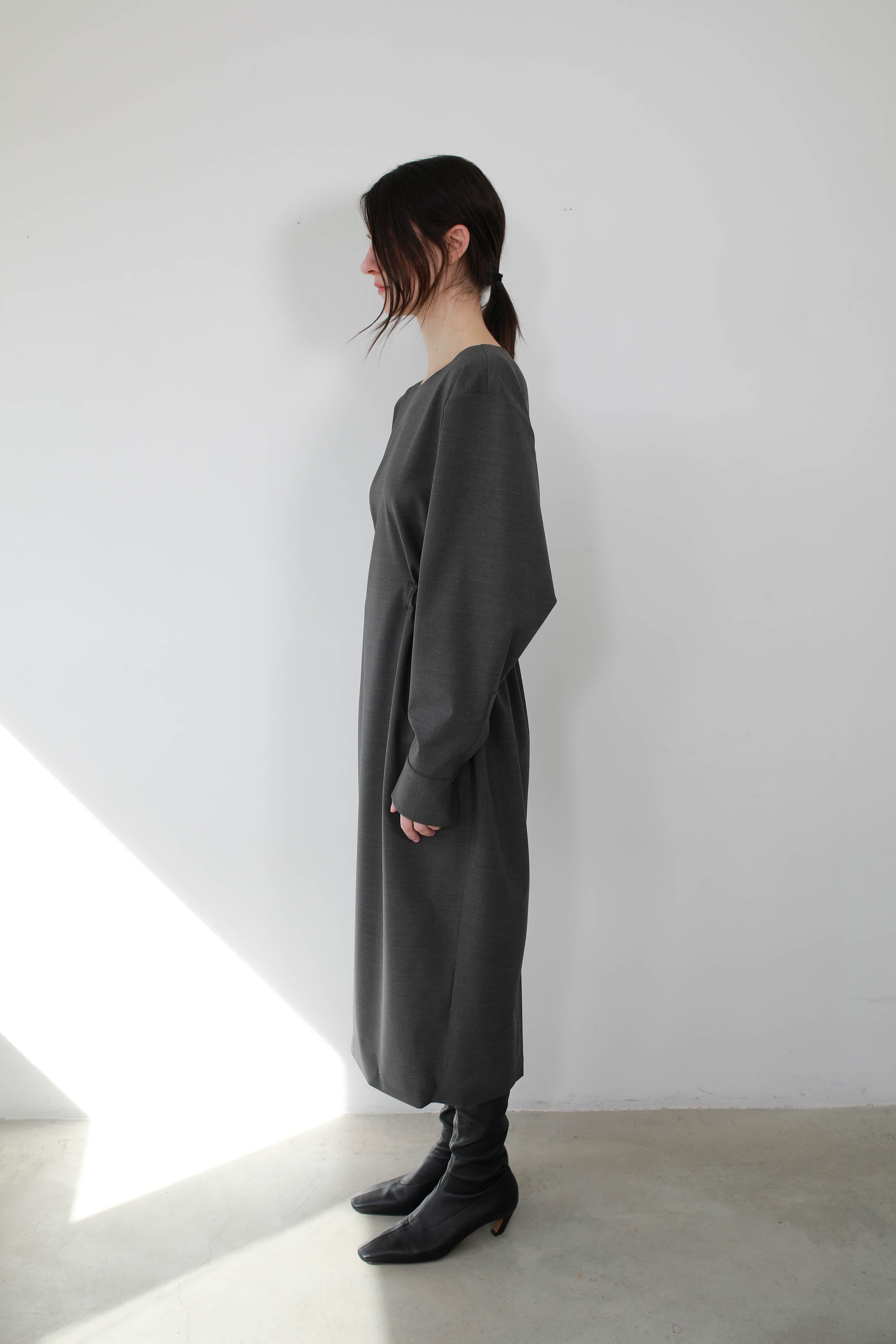 VESTIDO OVERSIZE CON FRUNCE EN CINTURA