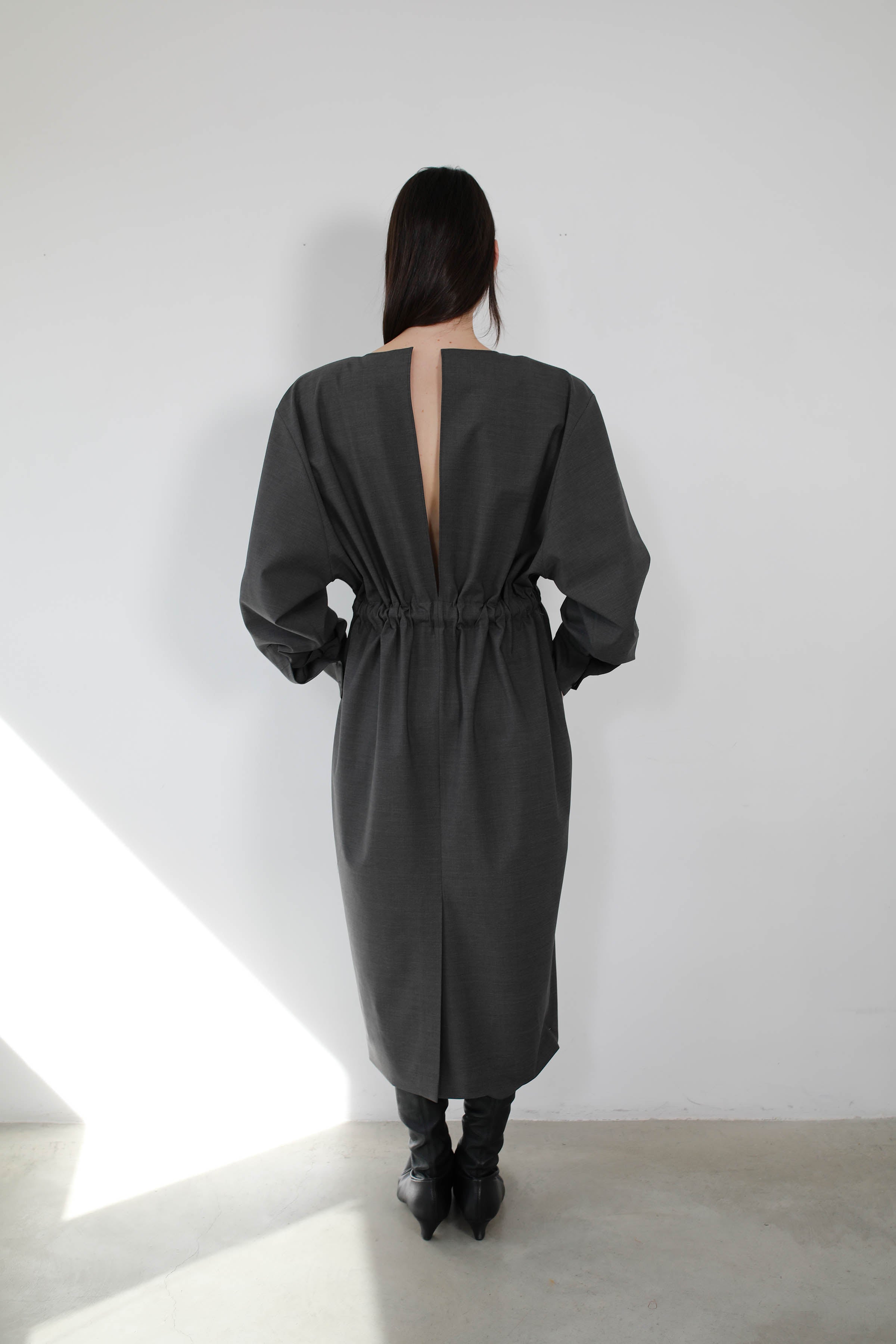 VESTIDO OVERSIZE CON FRUNCE EN CINTURA
