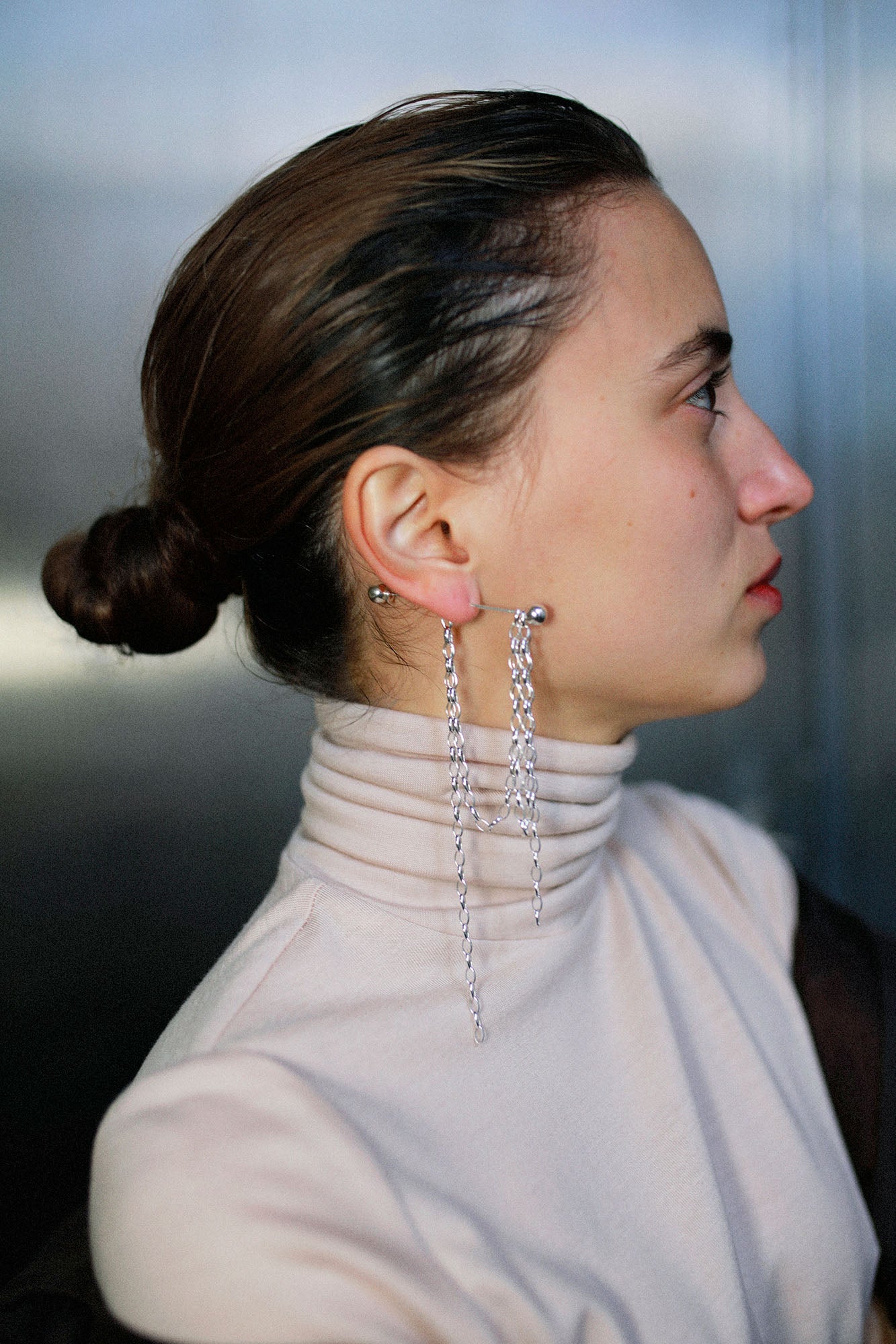 SILVER CHAIN EARRING WITH BALL PIECE C01P P02LPpend-MBP