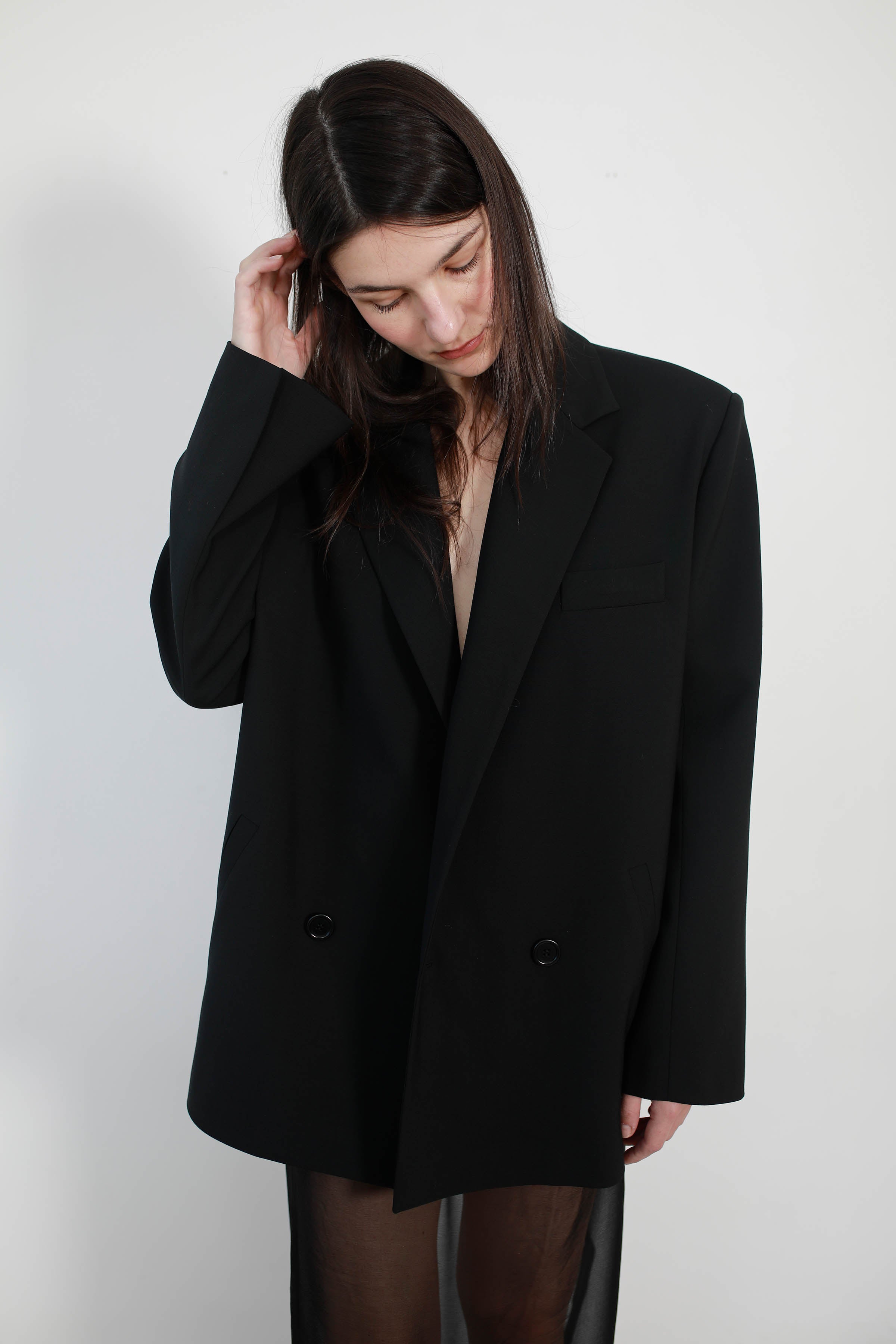 CHAQUETA SASTRE OVERSIZE EN LANA NEGRA