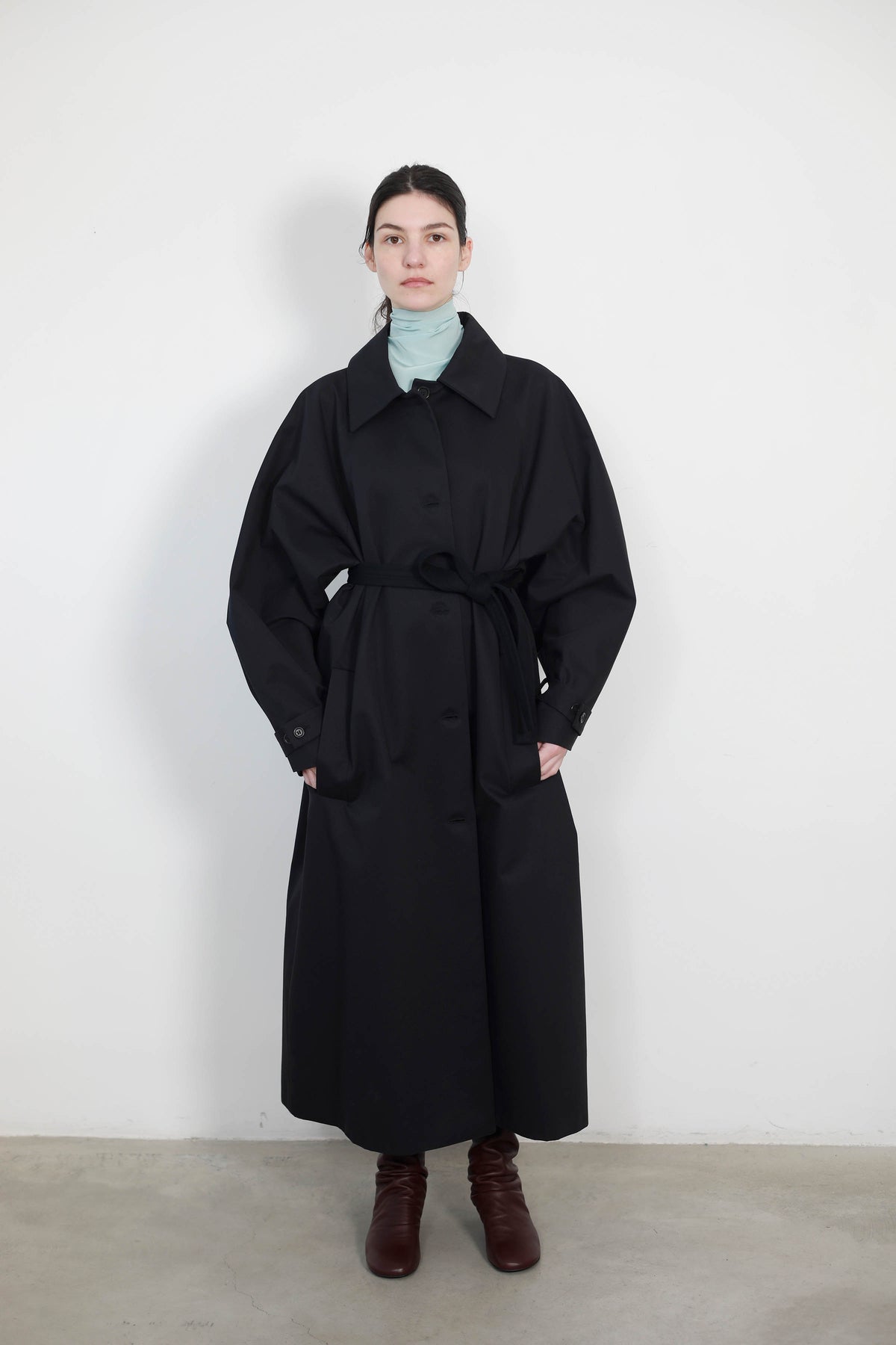 OVERSIZE TRENCH COAT WITH RANGLAN SLEEVE, BLACK COLOR