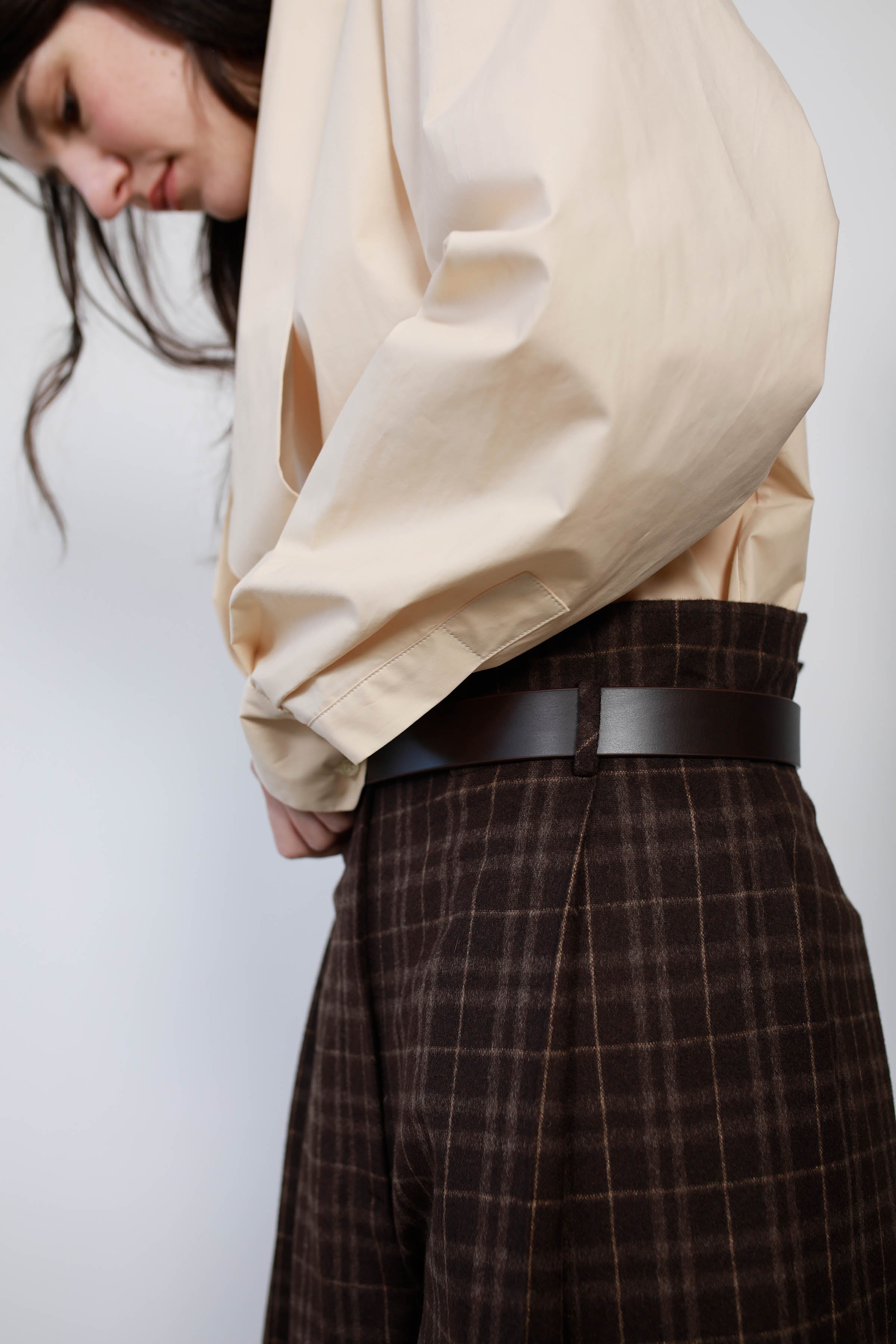 BLUSA VERSATIL CON LAZO ALGODÓN BEIGE