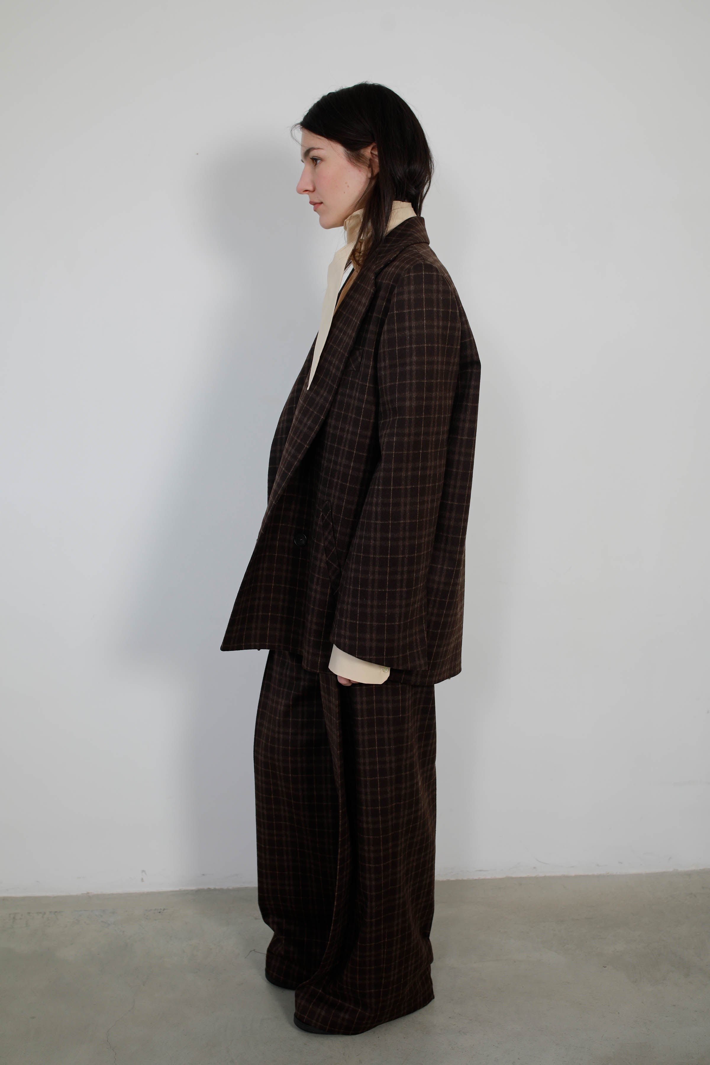 CHAQUETA SASTRE OVERSIZE EN LANA CUADROS BROWN