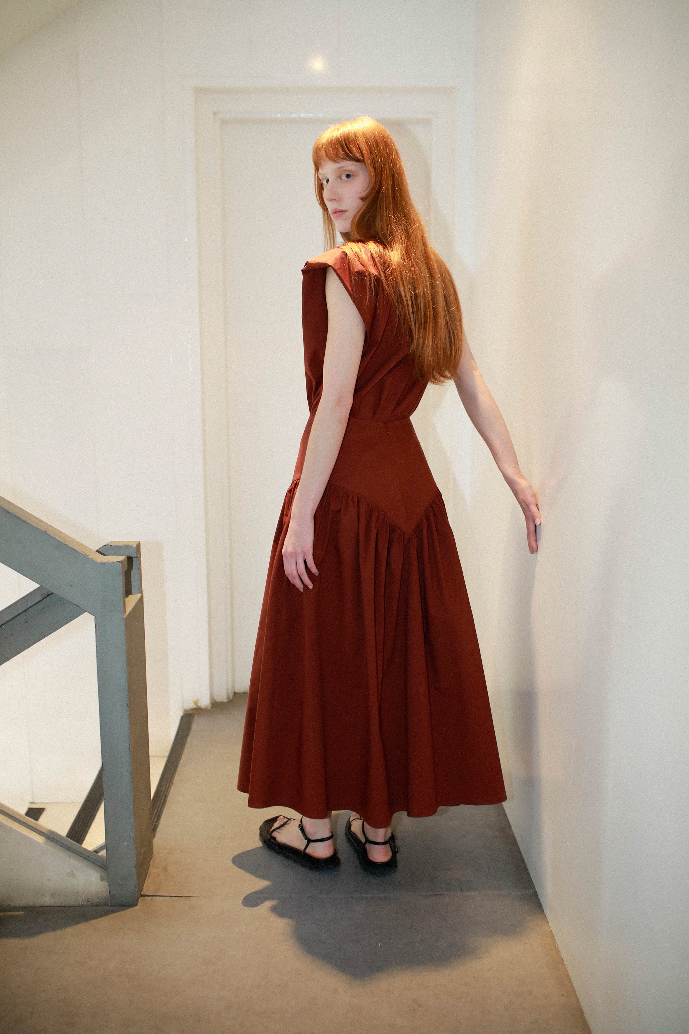 V-NECK YODISED SKIRT