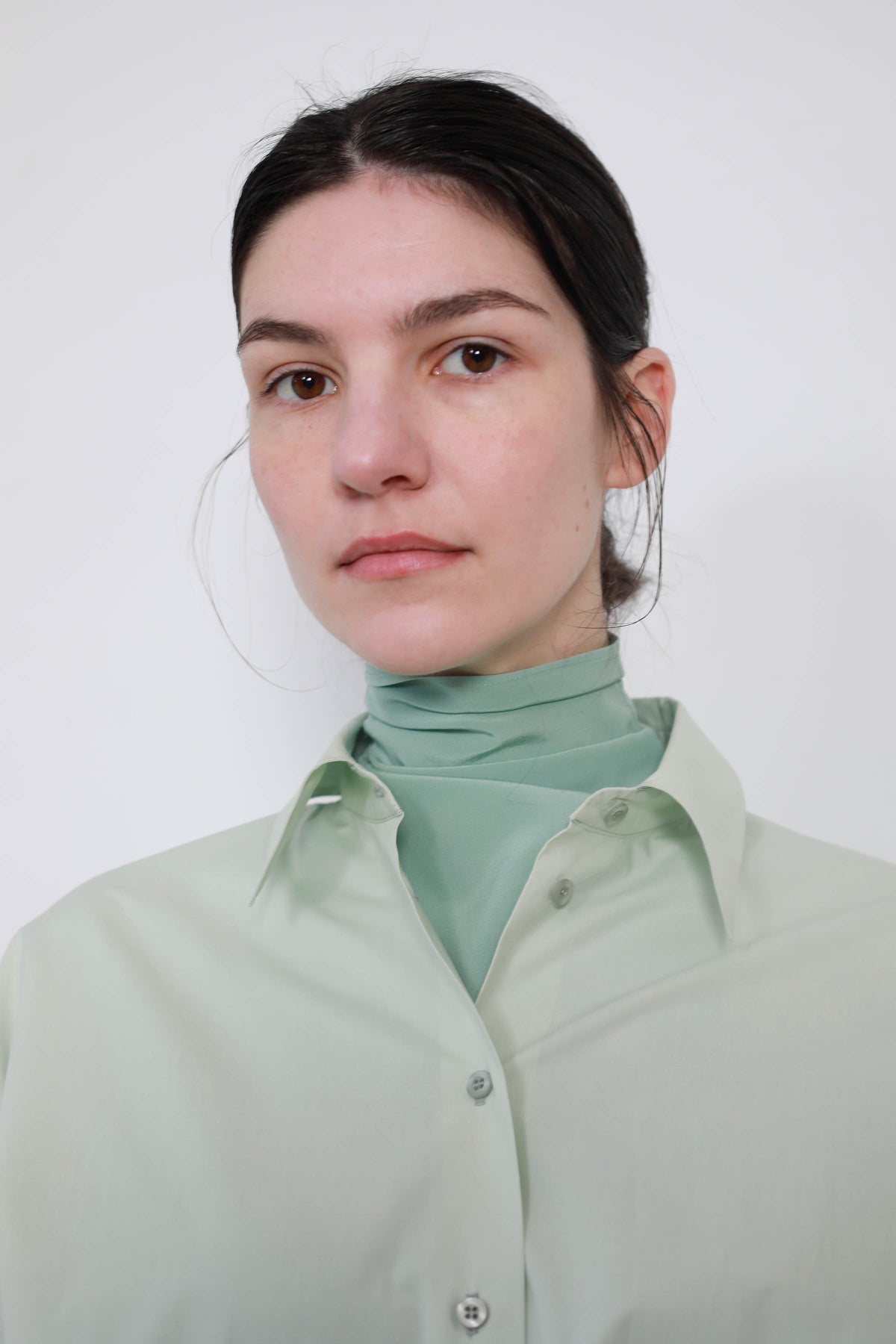 BLUSA MANGA JAPONESA Y PLIEGUE TRASERO PARA ENTALLE