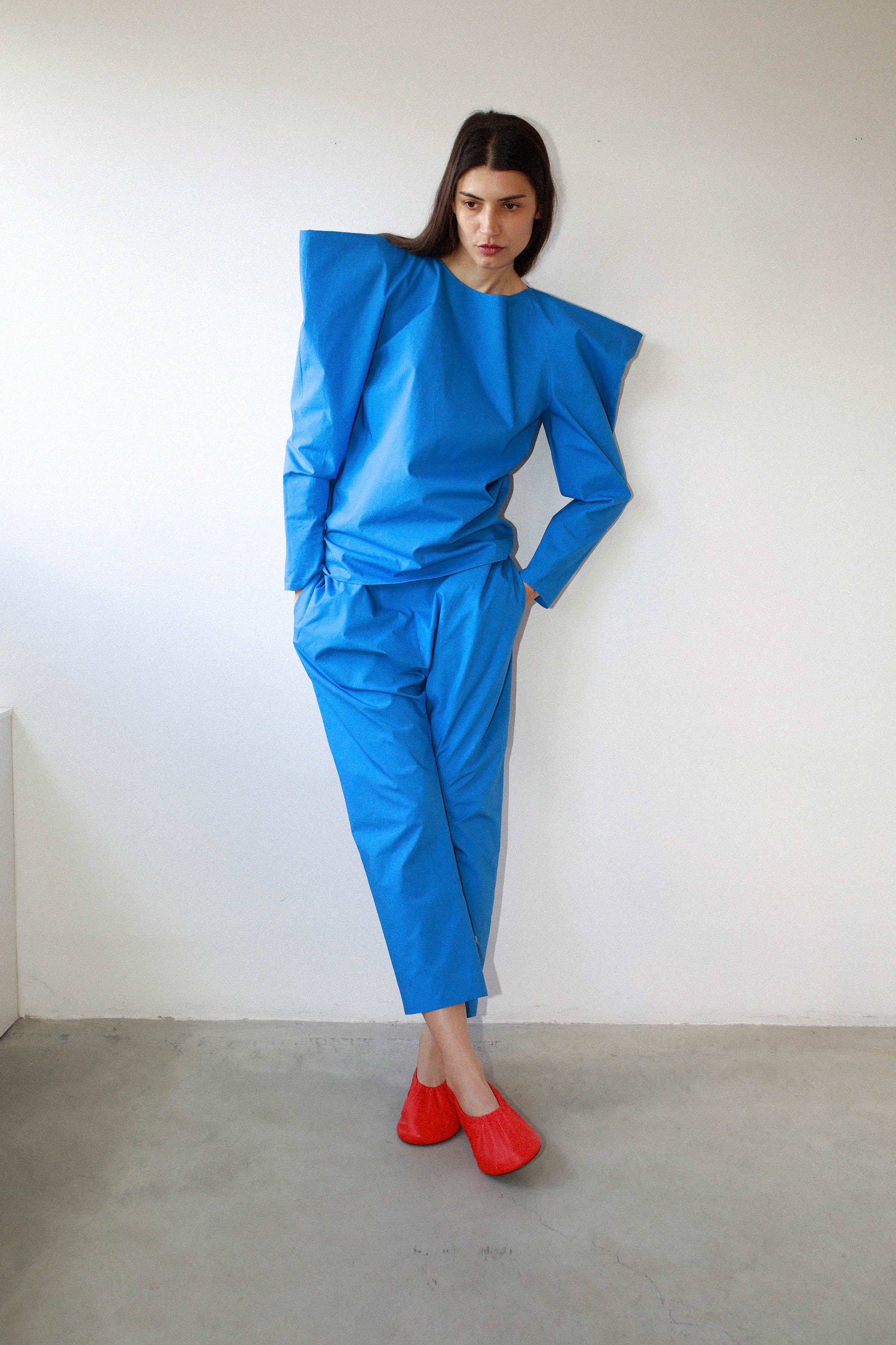 WIDE-LEG TROUSERS WITH ELASTICATED WAIST