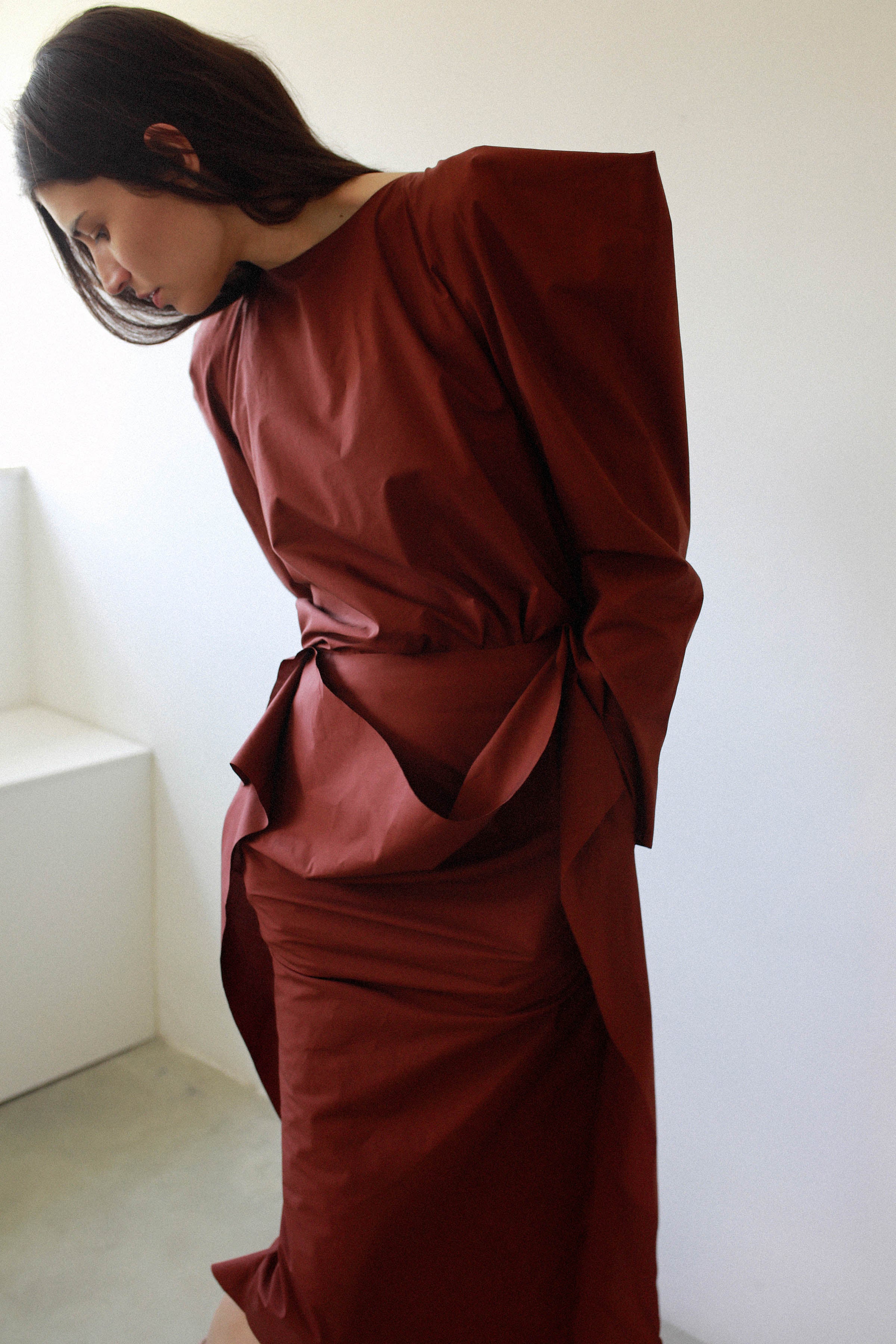 BLOUSE WITH VOLUME ON SHOULDERS in poplin clay