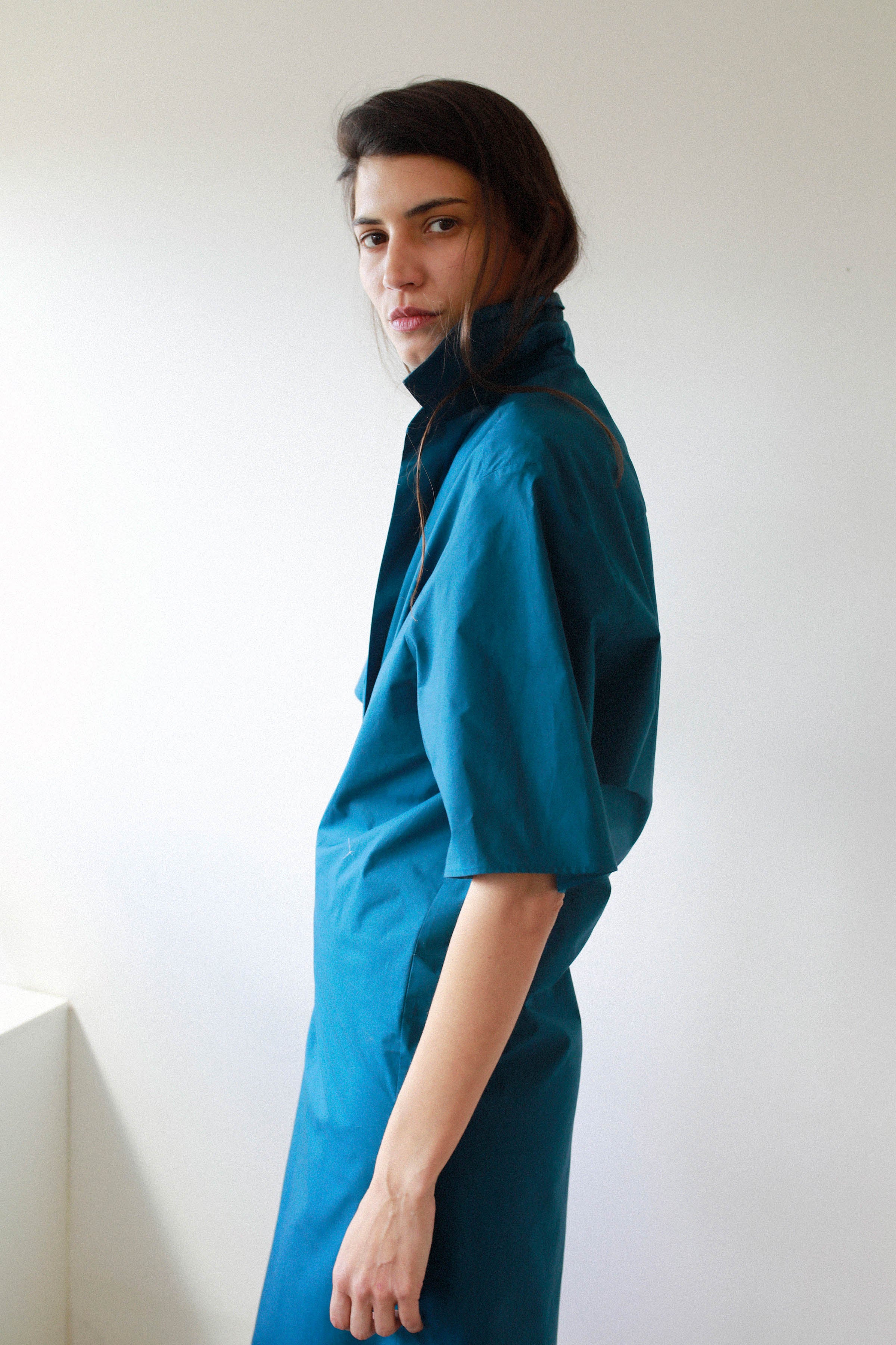 SHORT SLEEVE SHIRT DRESS in ultramarine poplin
