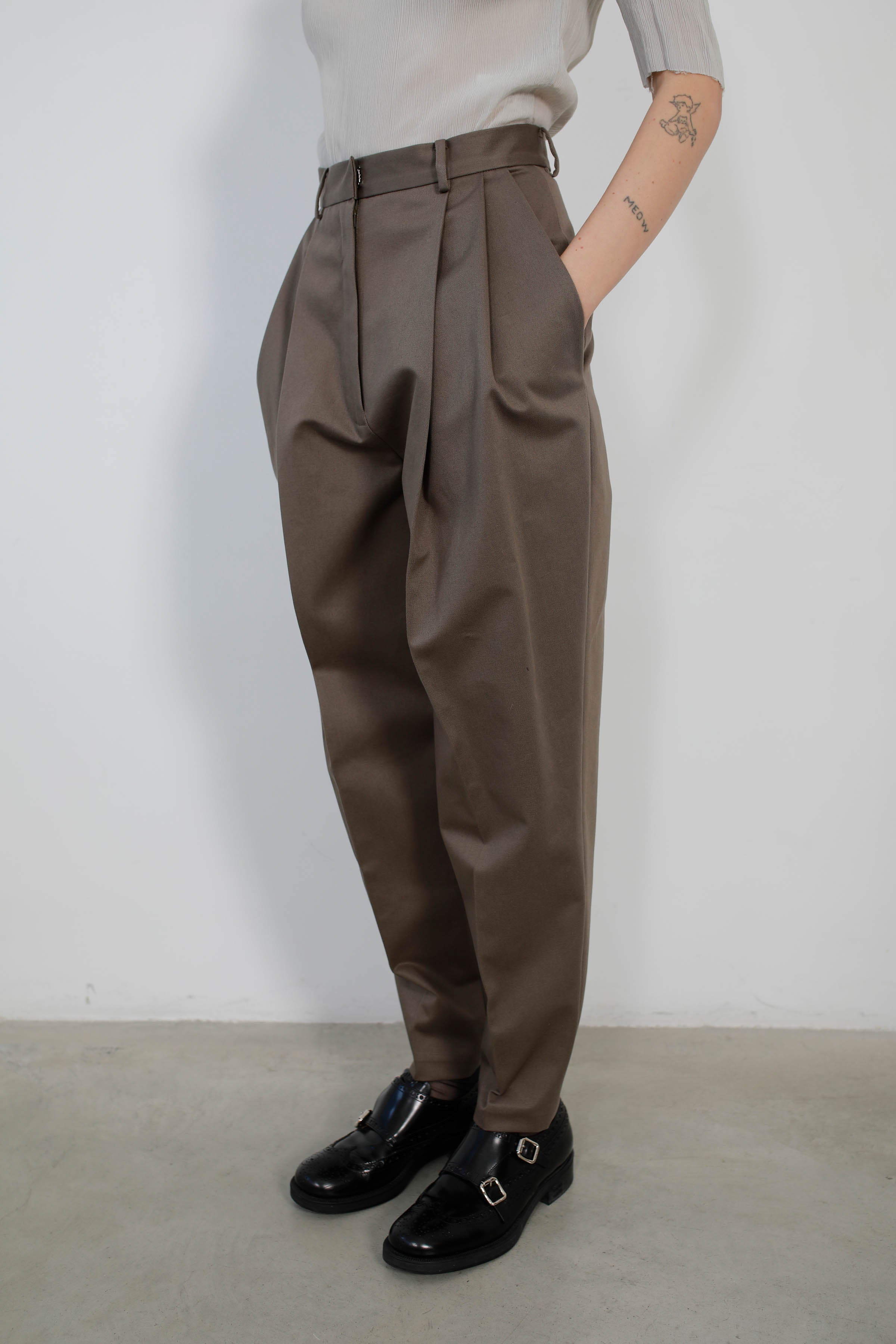 HIGH-WAISTED LANA STONE PANTS