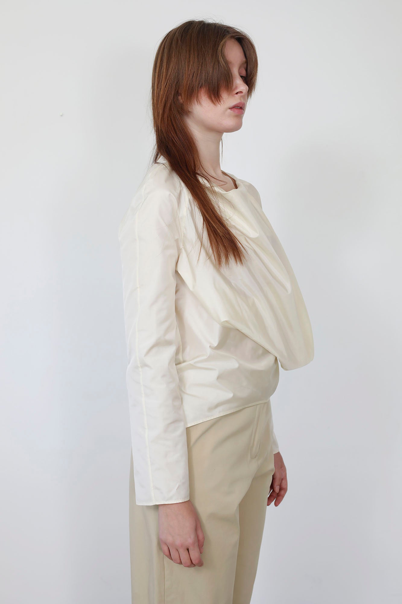 DRAPPED BLOUSE IN ECRU SILK TAFFETA