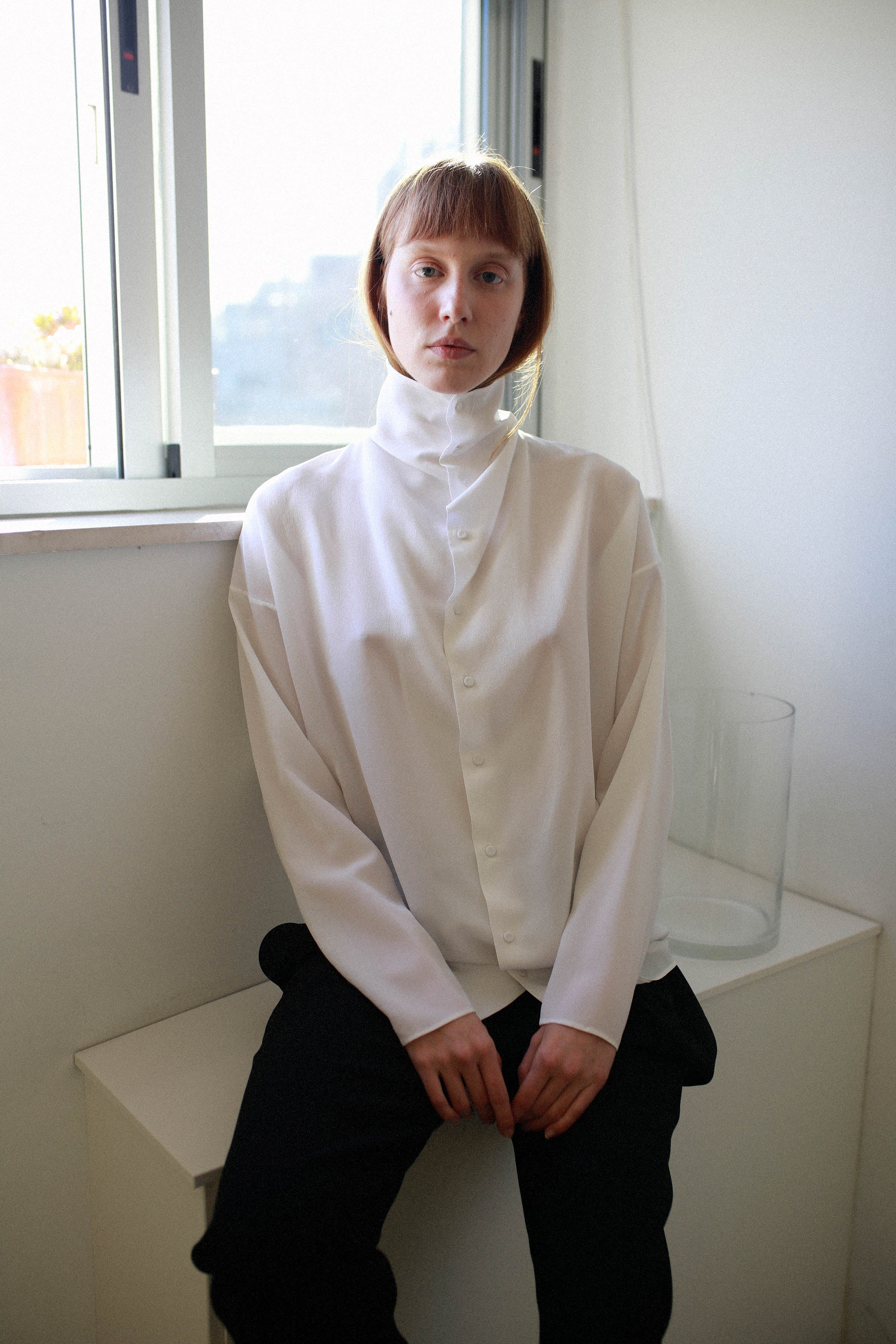 BUTTONED SILK BLOUSE