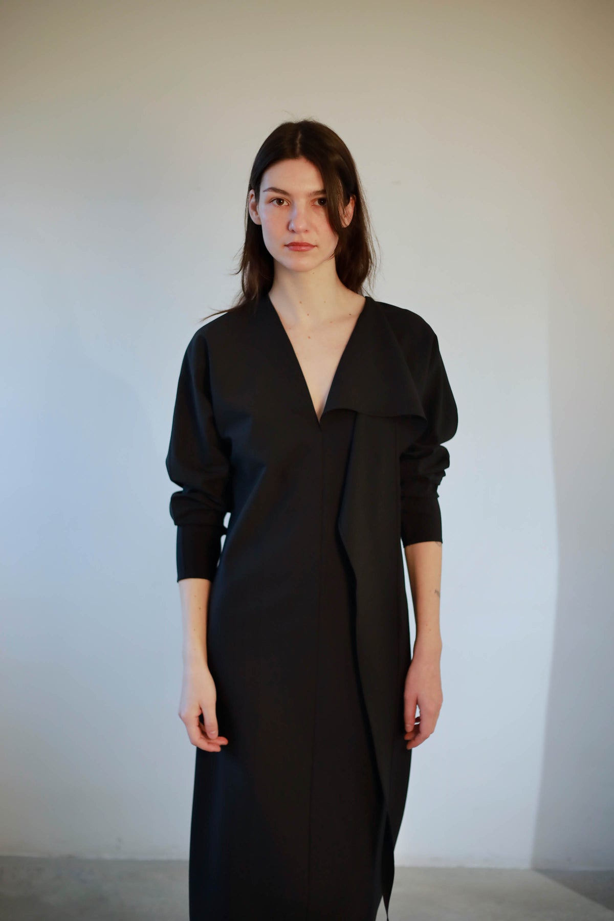 VESTIDO LAZO DOBLE POSICIÓN EN CUELLO EN SEDA
