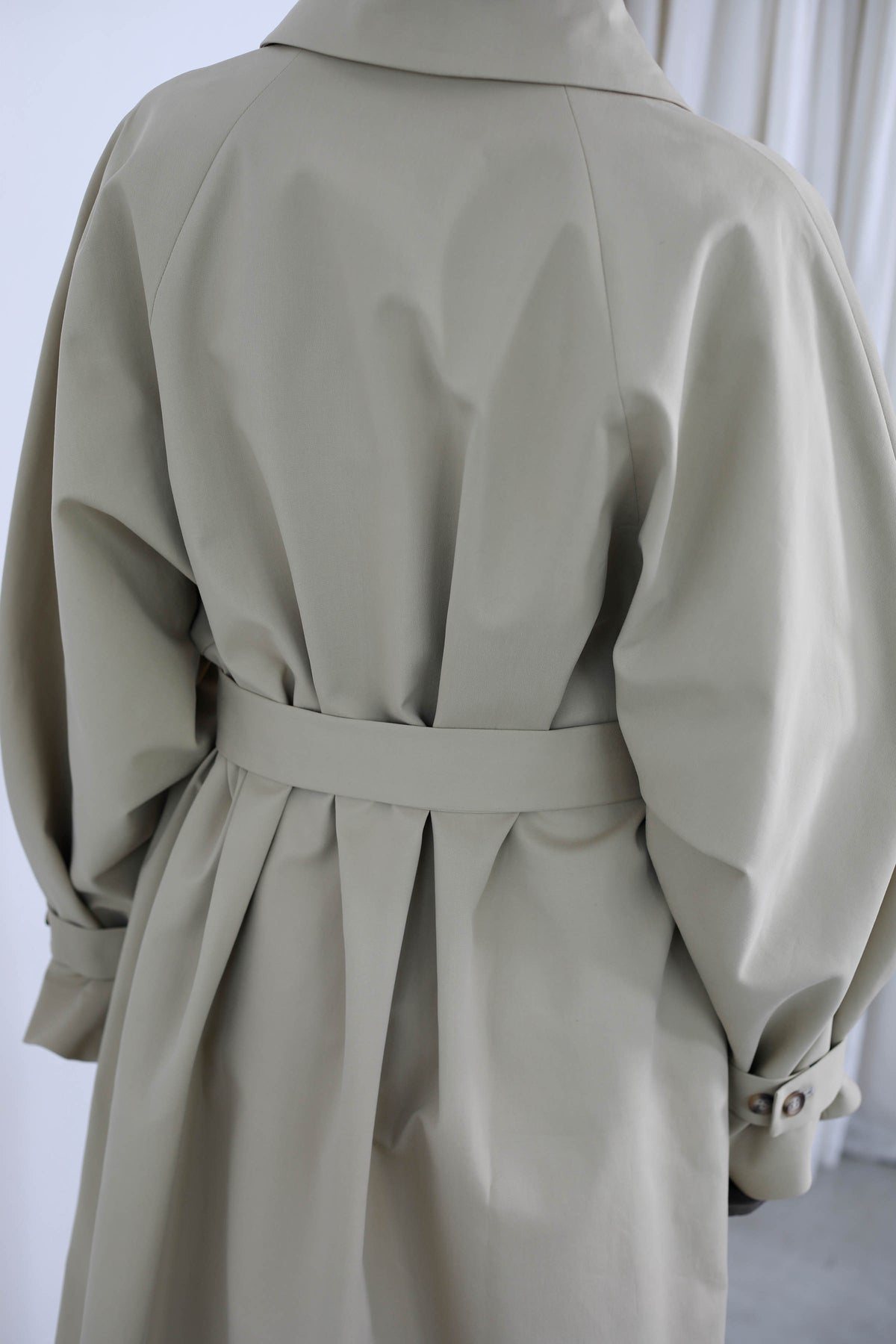 OVERSIZE TRENCH COAT WITH RANGLAN SLEEVE, BLACK COLOR