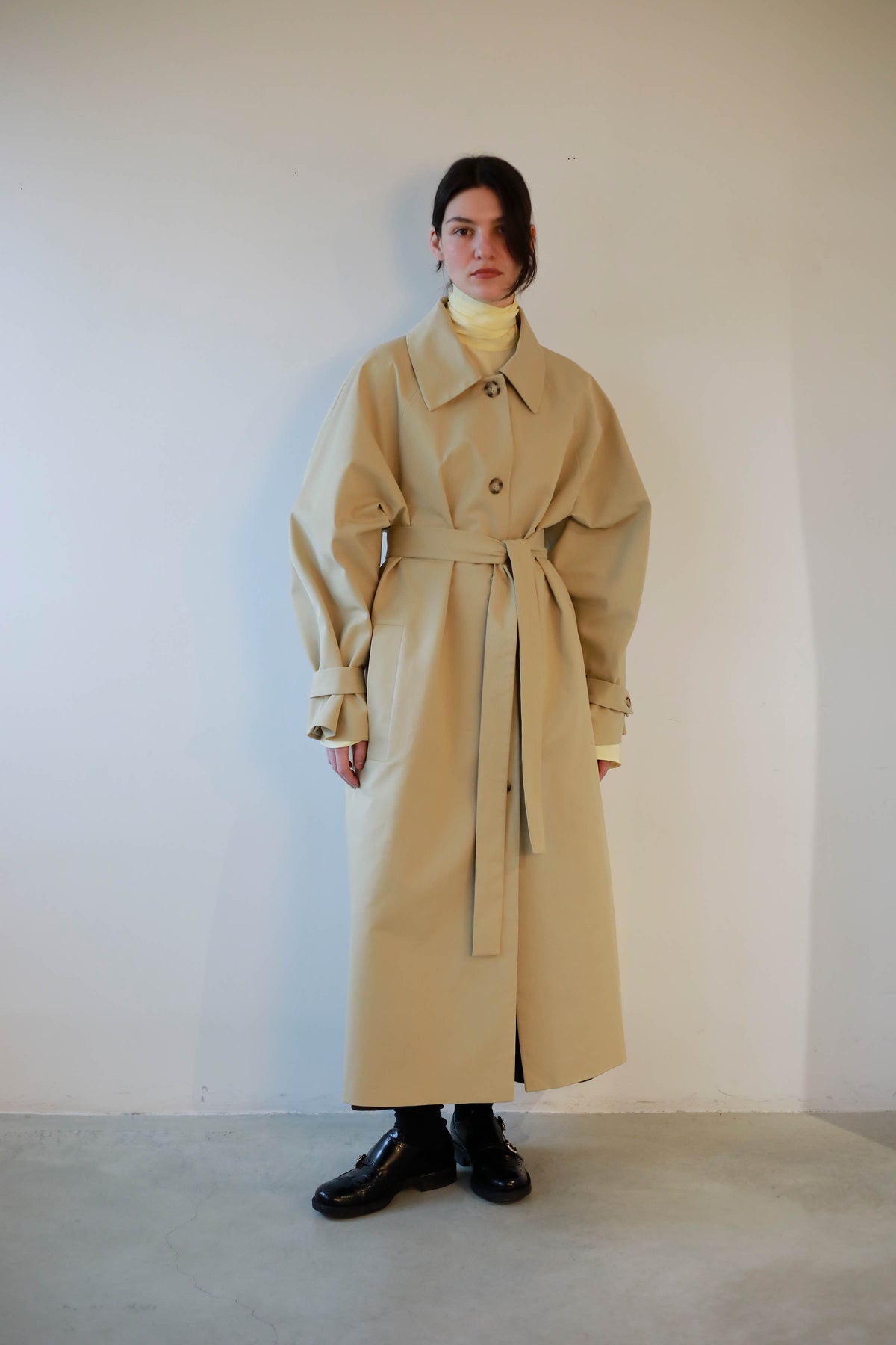 OVERSIZE TRENCH COAT WITH RANGLAN SLEEVE, BLACK COLOR