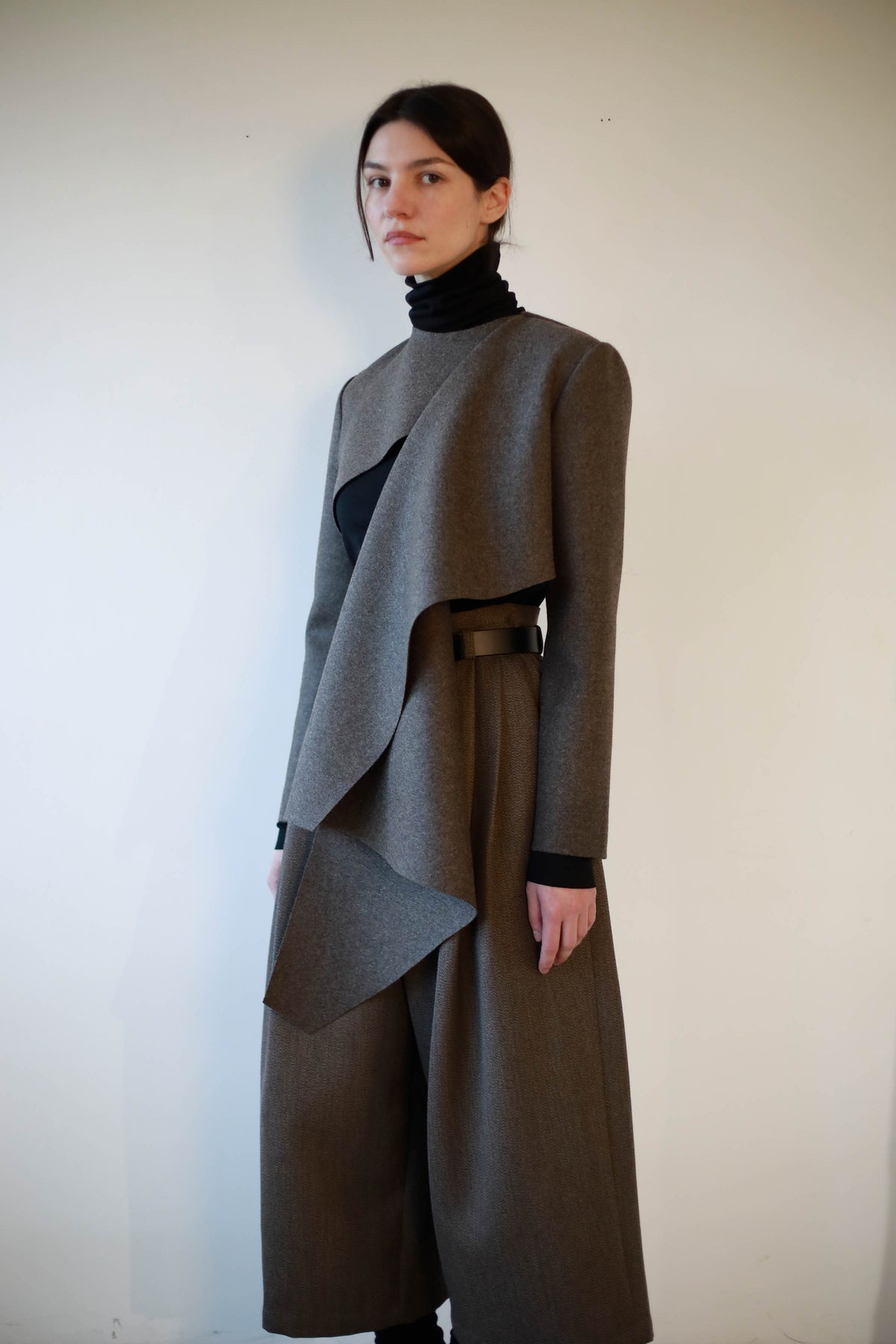 CHAQUETA PEQUEÑA ENVOLVENTE AL CORTE IRELAND
