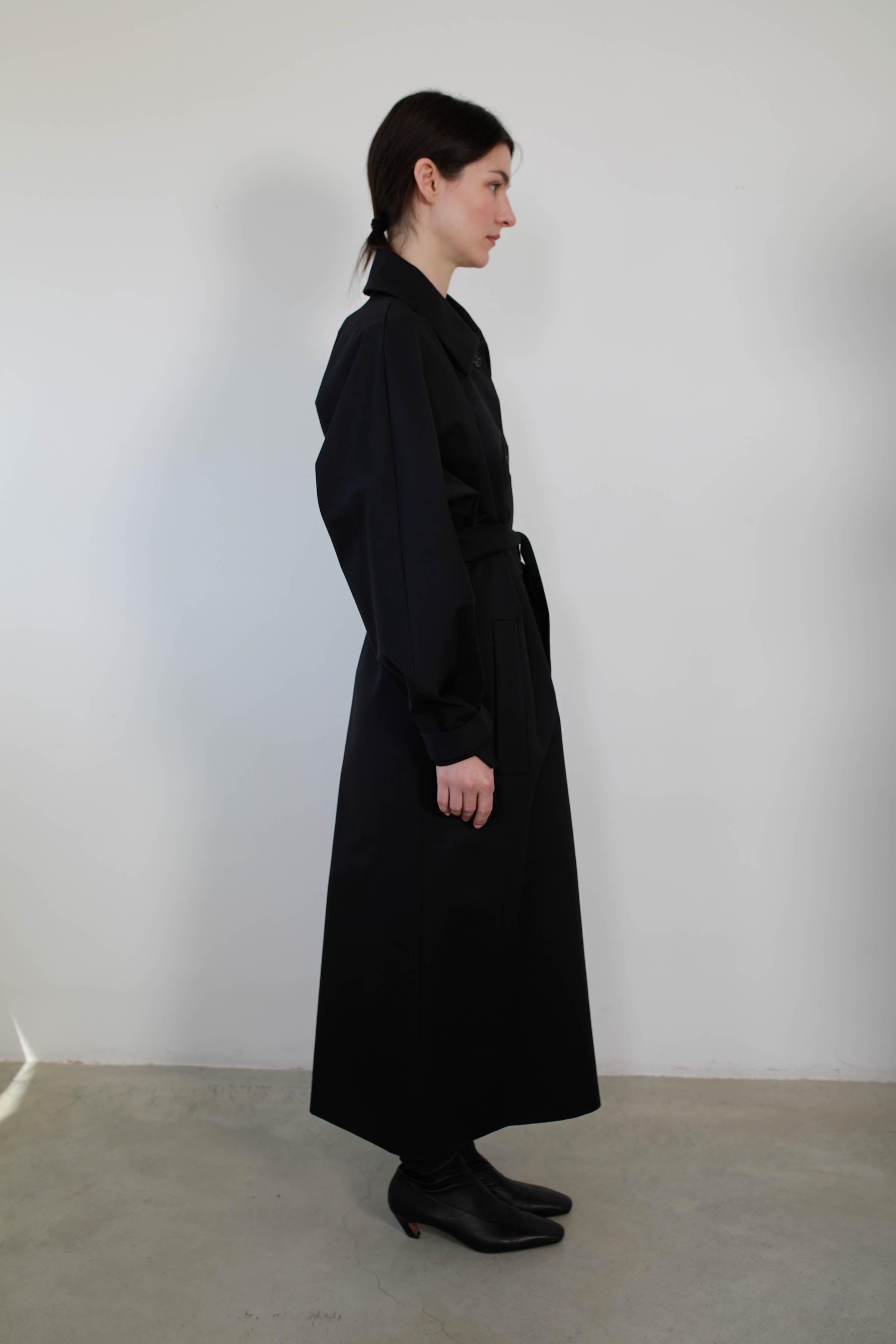 ABRIGO OVERSIZE MANGA RANGLAN ALGODÓN NEGRO