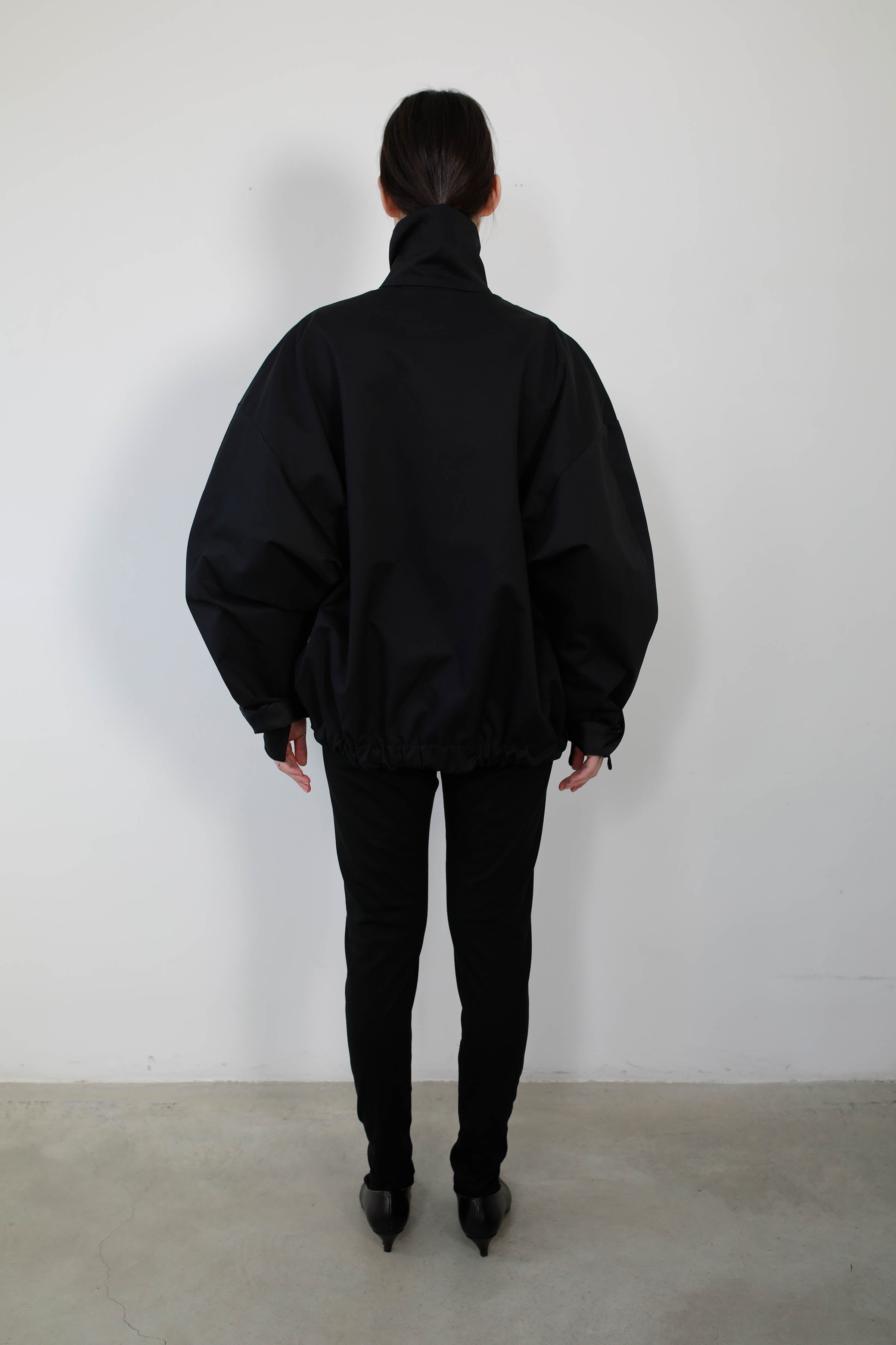 CAZADORA CON CUELLO DESMONTABLE COTTON BLACK