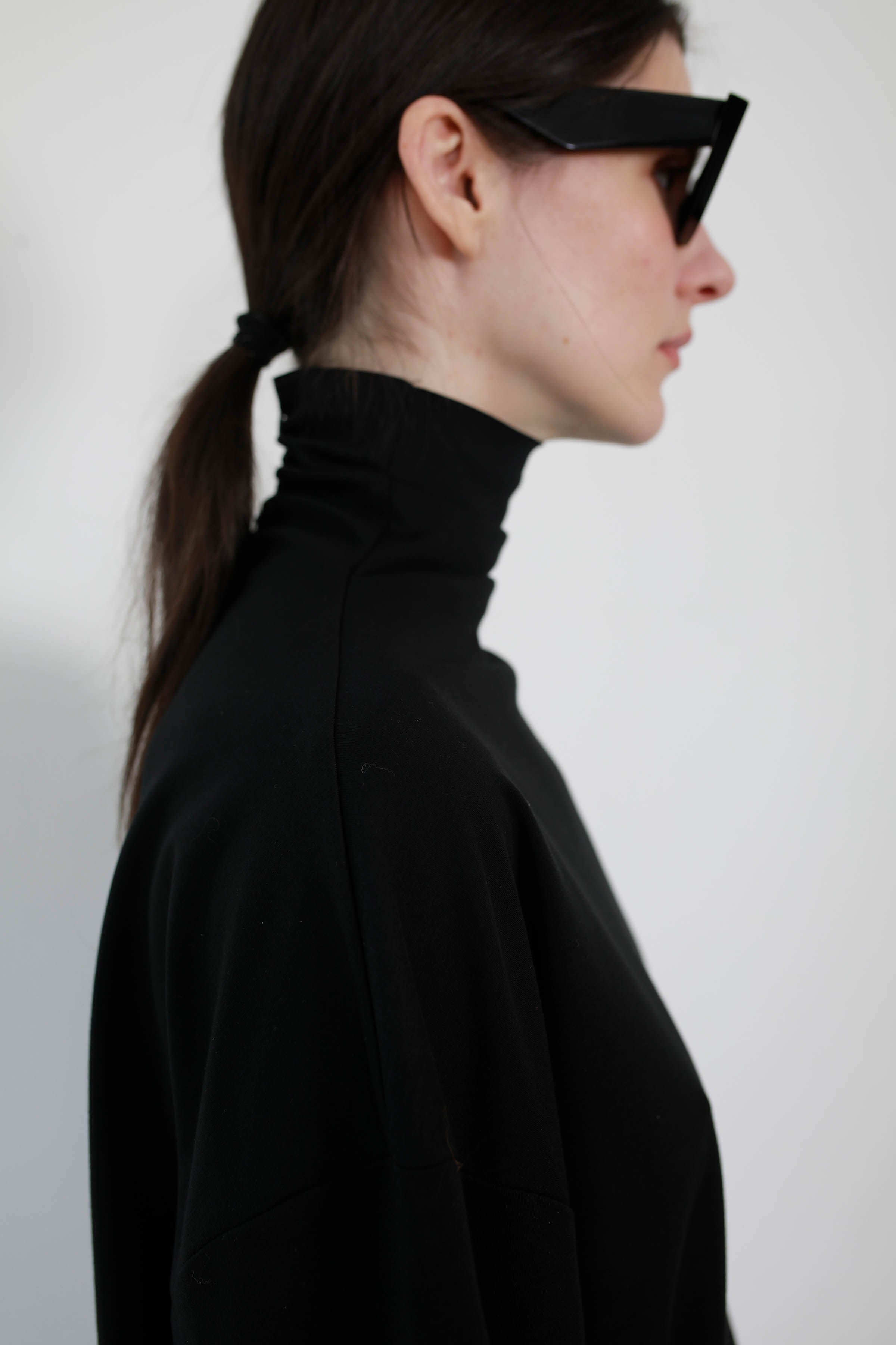 SUETER CUELLO ALTO BLACK