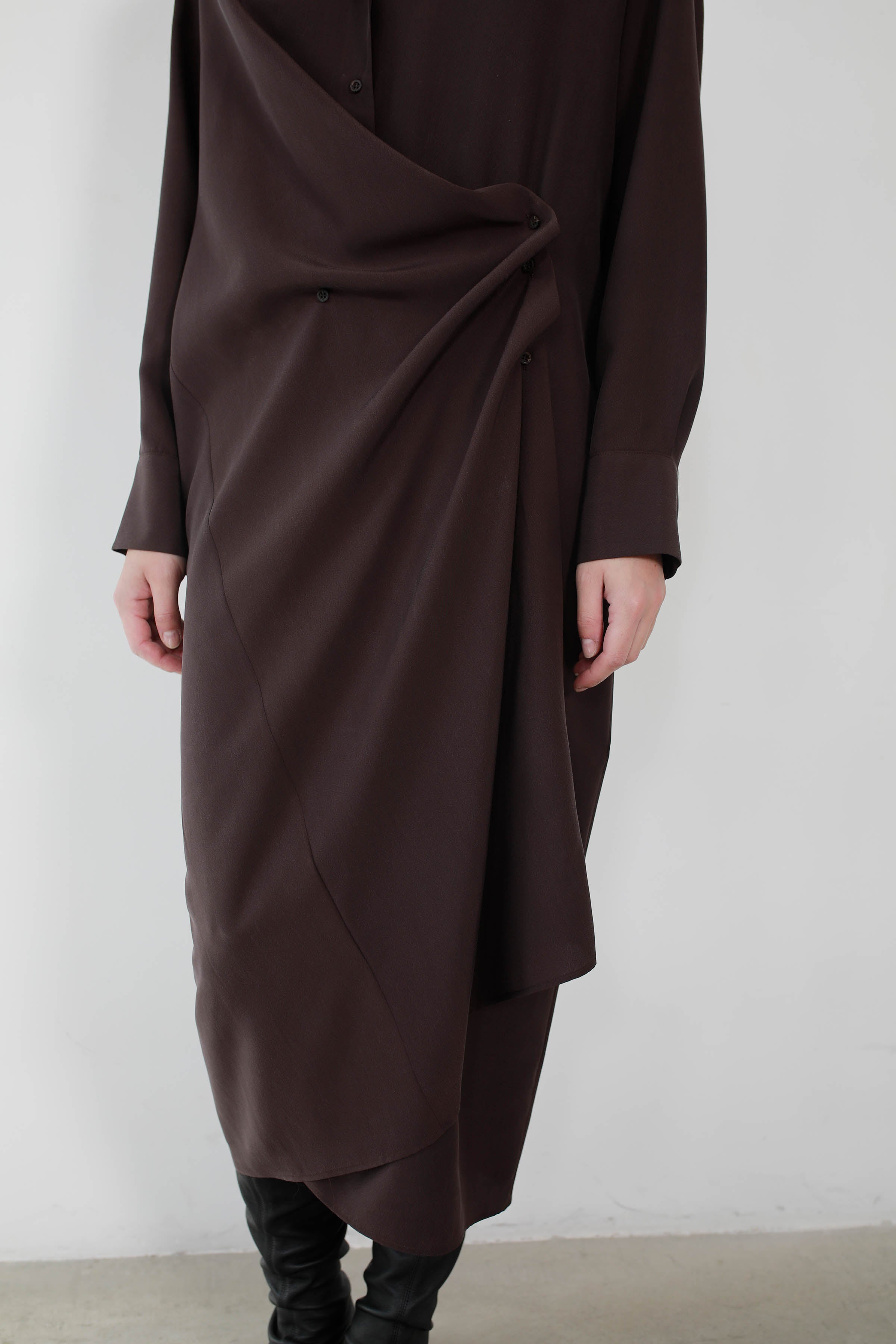 VESTIDO SEDA RECOGIDO LATERAL