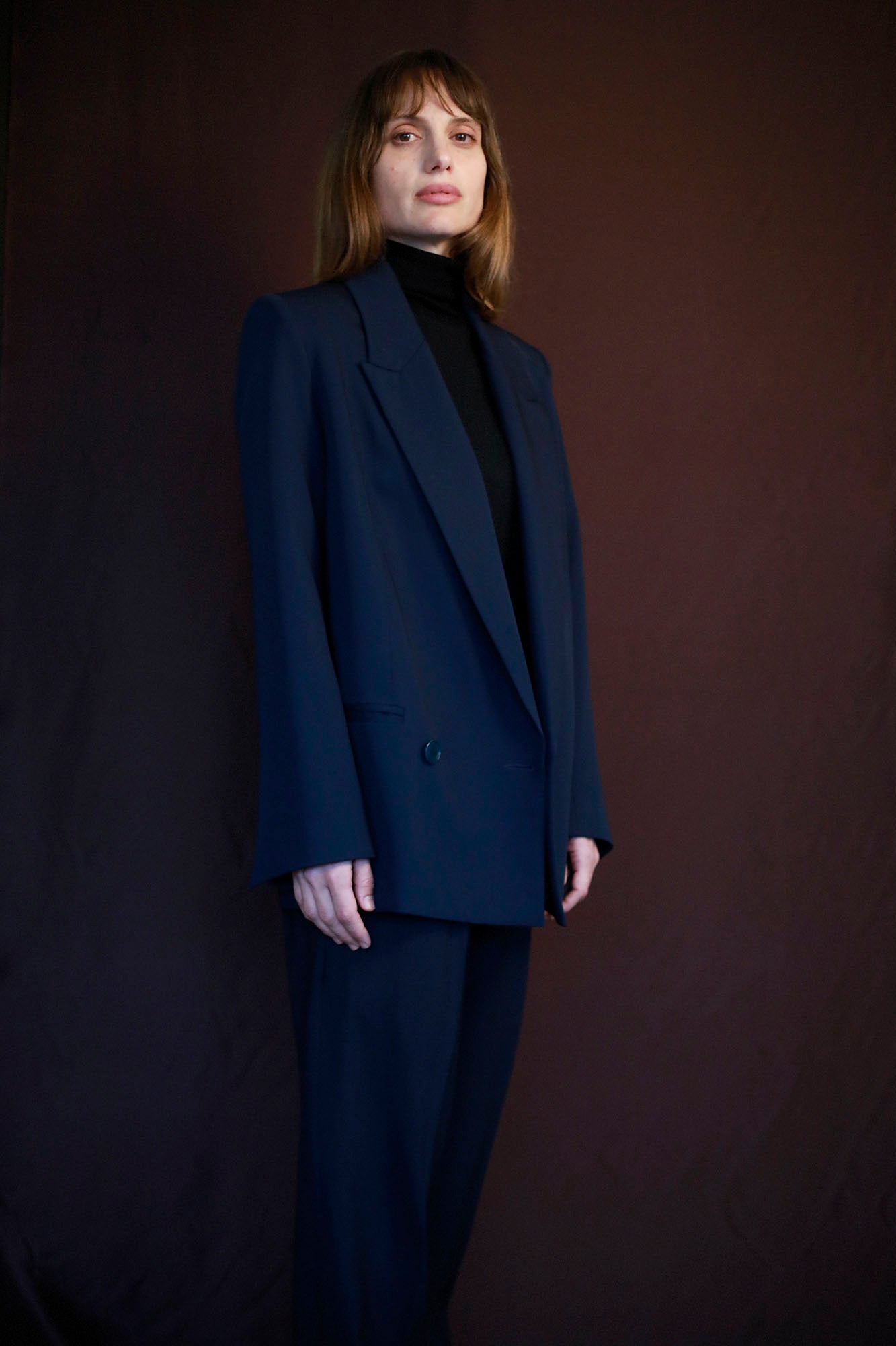 TAILORED JACKET IN NAVY BLUE WOOL