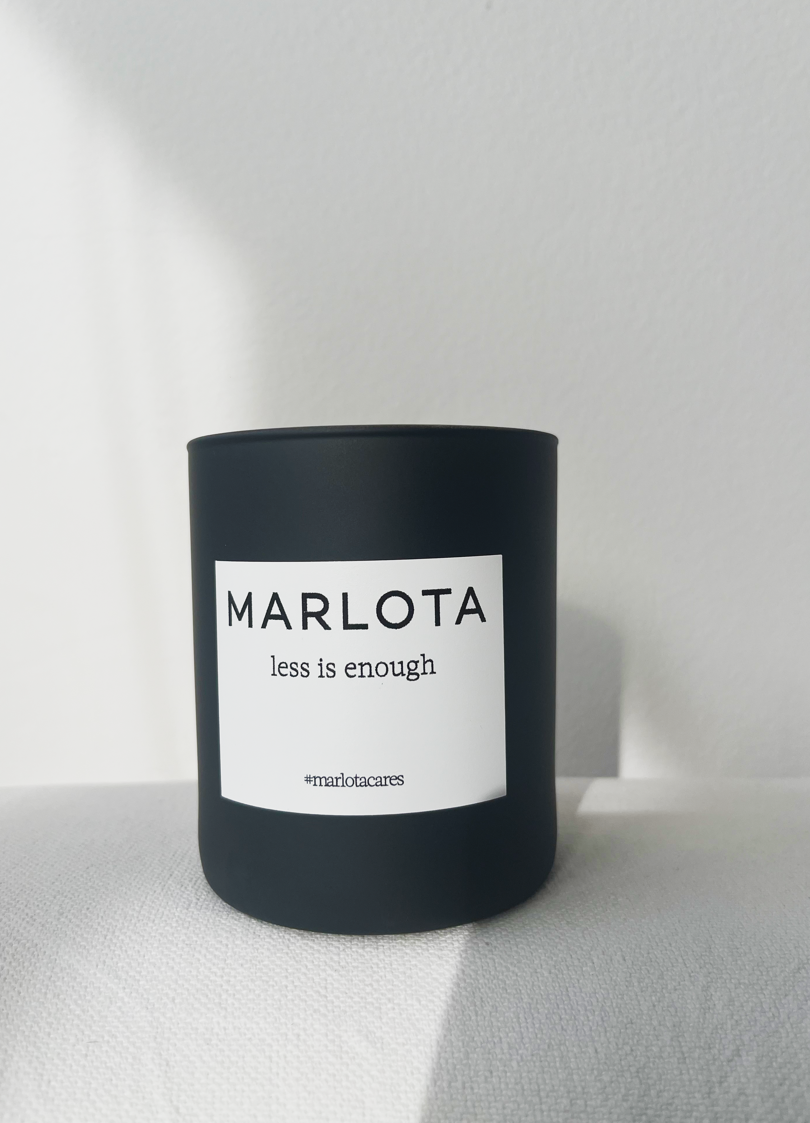 100% VEGETABLE AROMATIC CANDLE