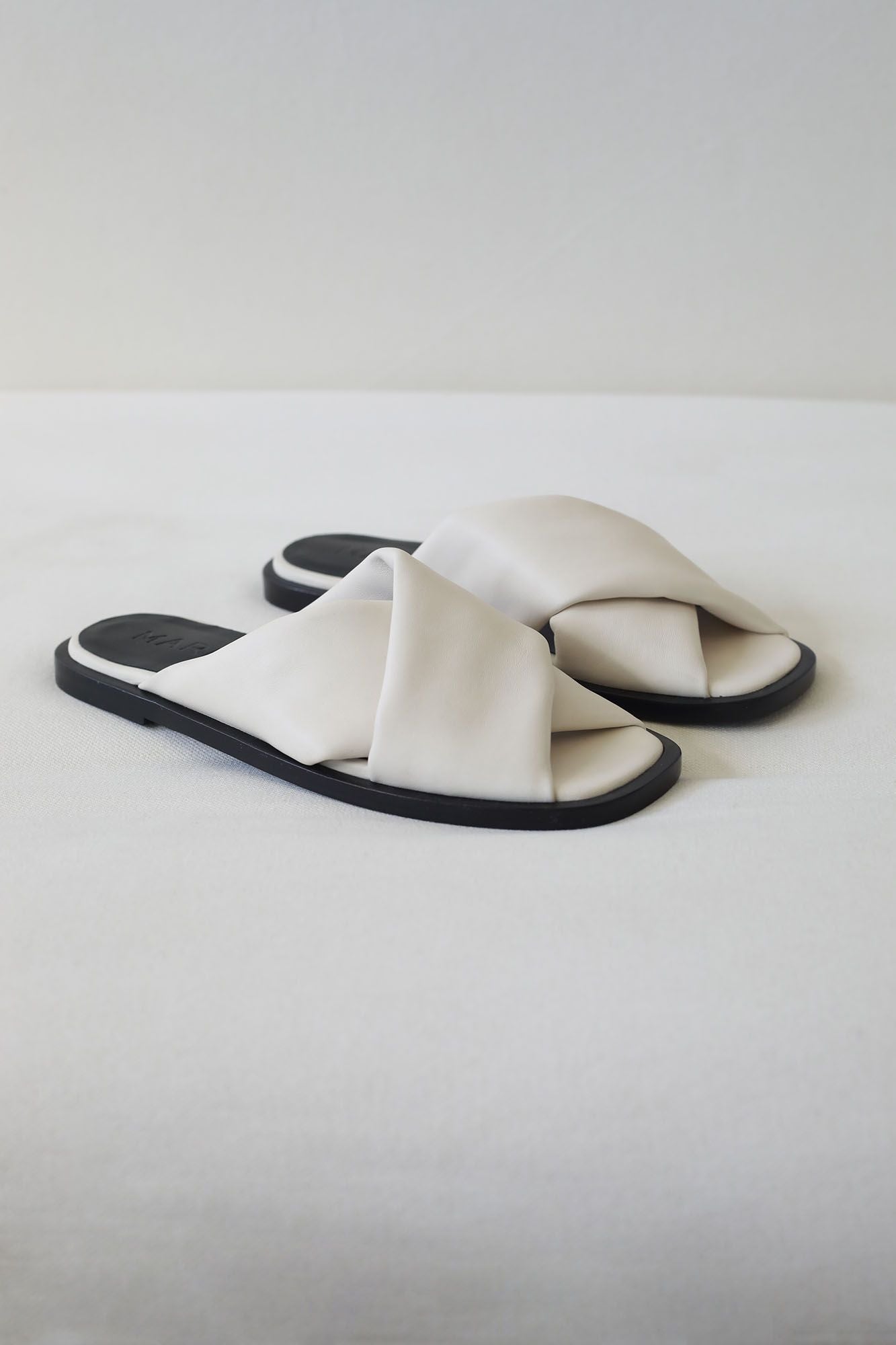 NAPPA MARE OFF WHITE LEATHER FLAT SANDAL