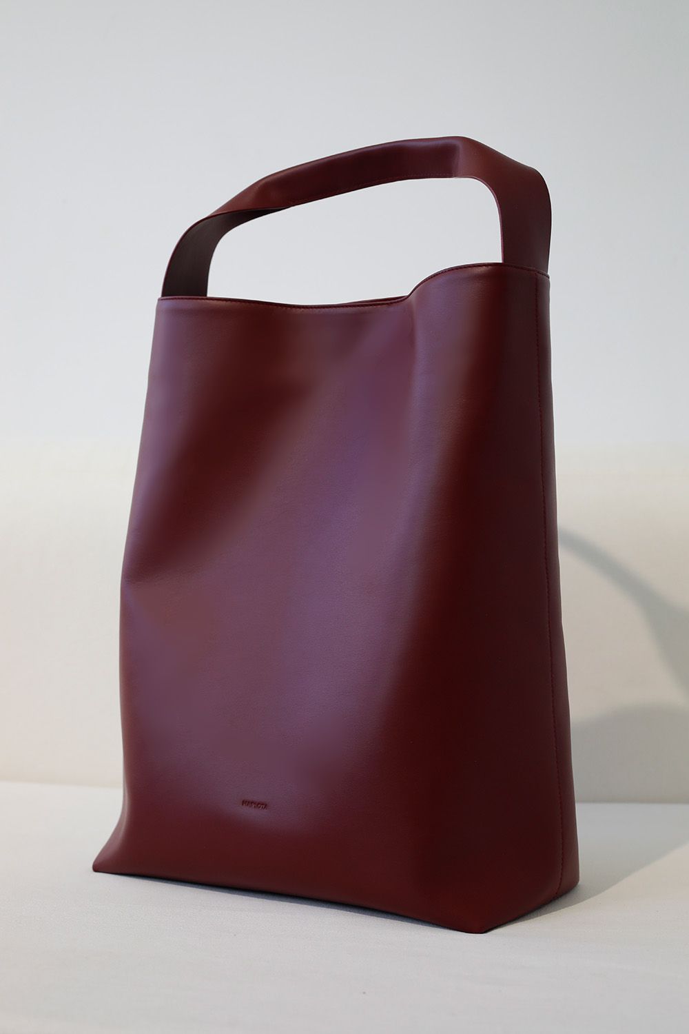 TOTE BAG CUERO BURGUNDY